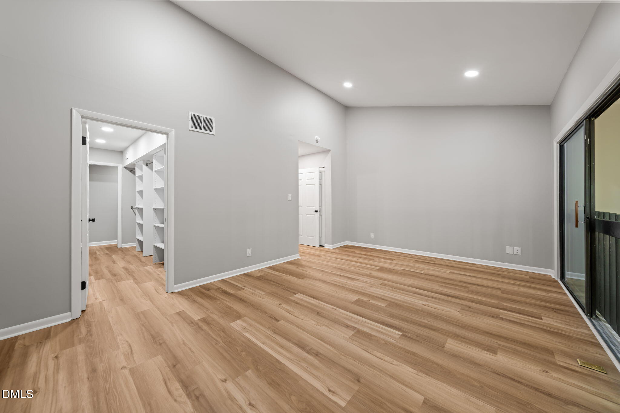 710 Constitution Drive 206 Property Photo 21