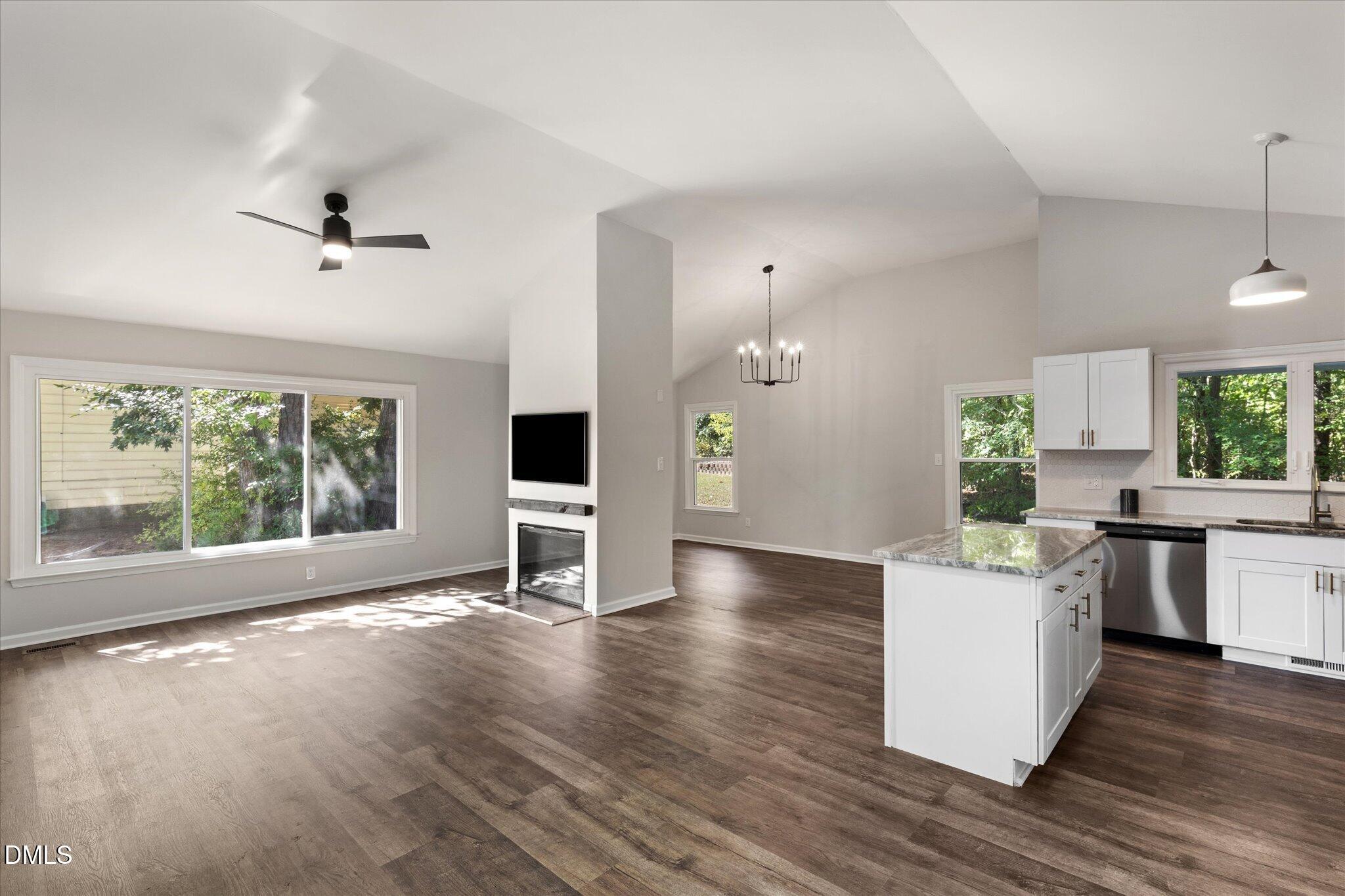 460 Dickens Drive Property Photo 3