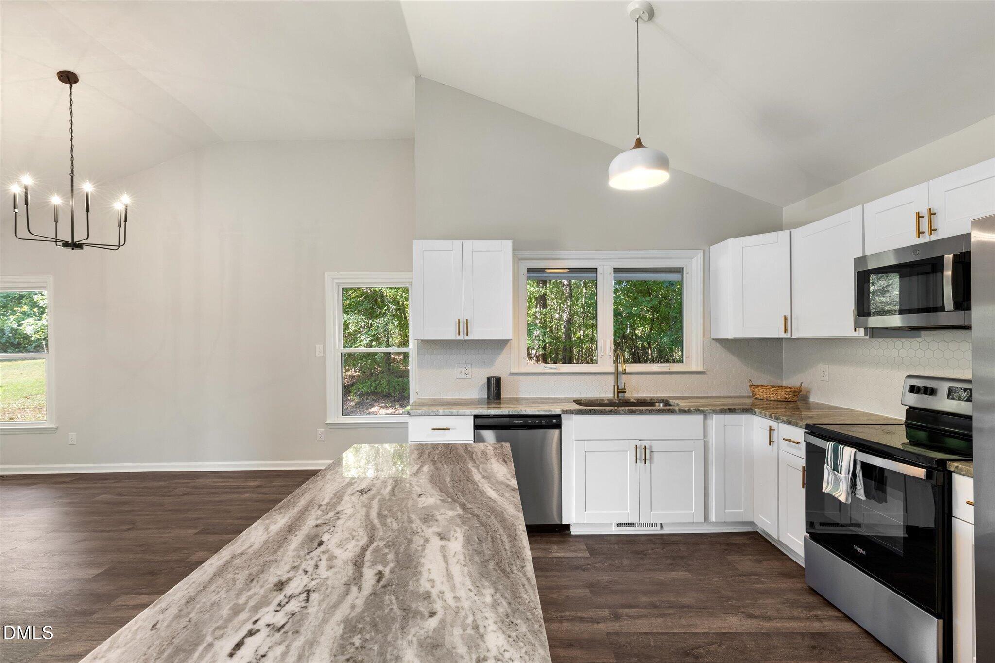 460 Dickens Drive Property Photo 17