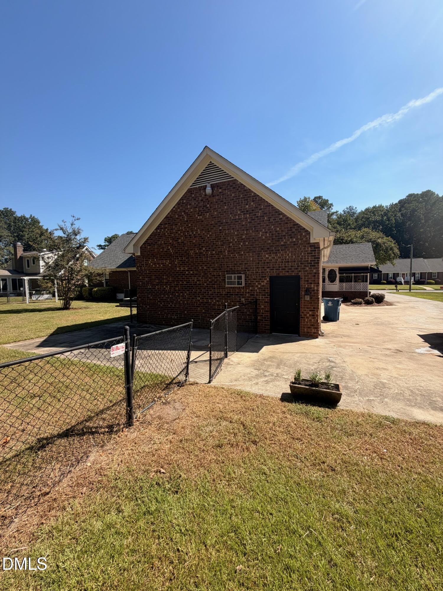 904 Merry Street Property Photo 13