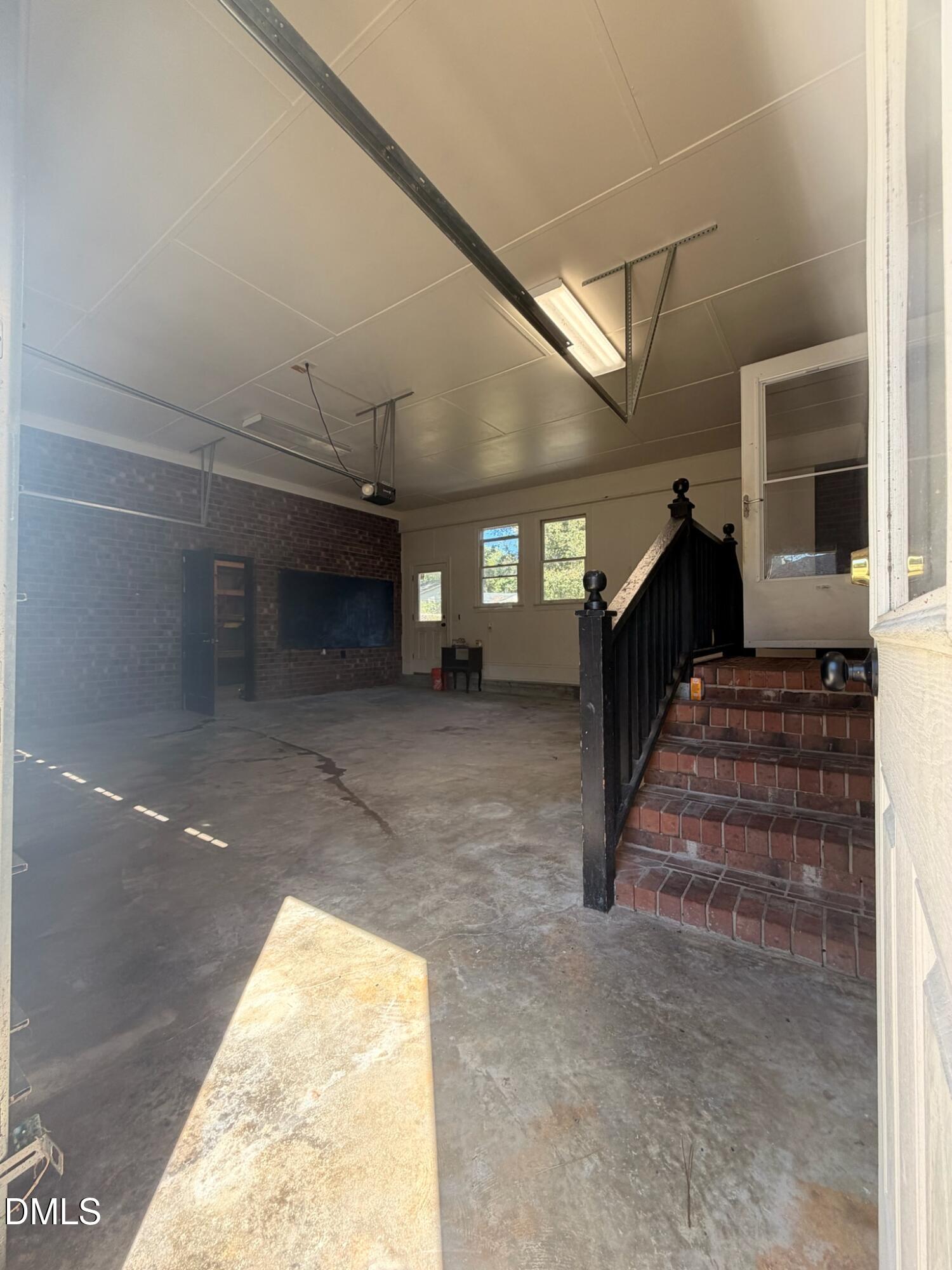 904 Merry Street Property Photo 14