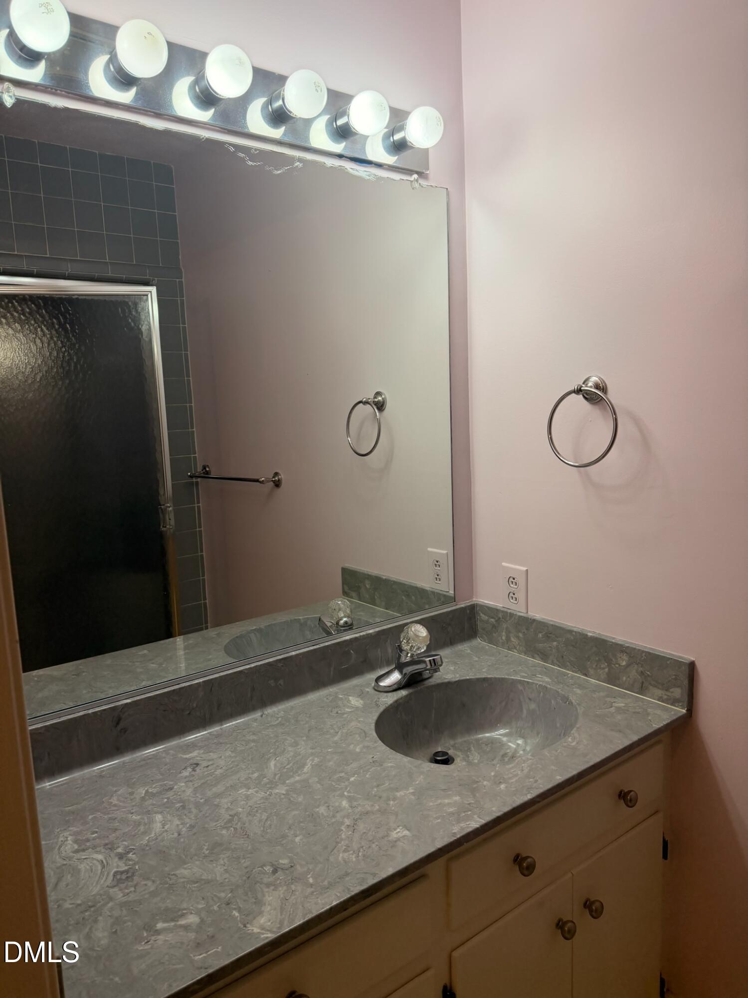 904 Merry Street Property Photo 35