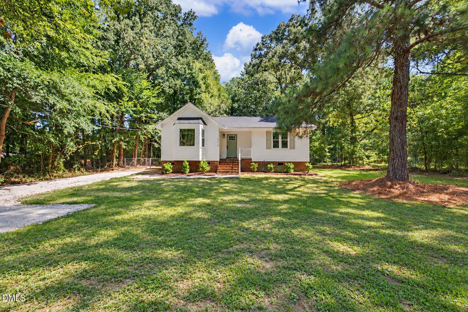 2612 Edgemont Road Property Photo 1