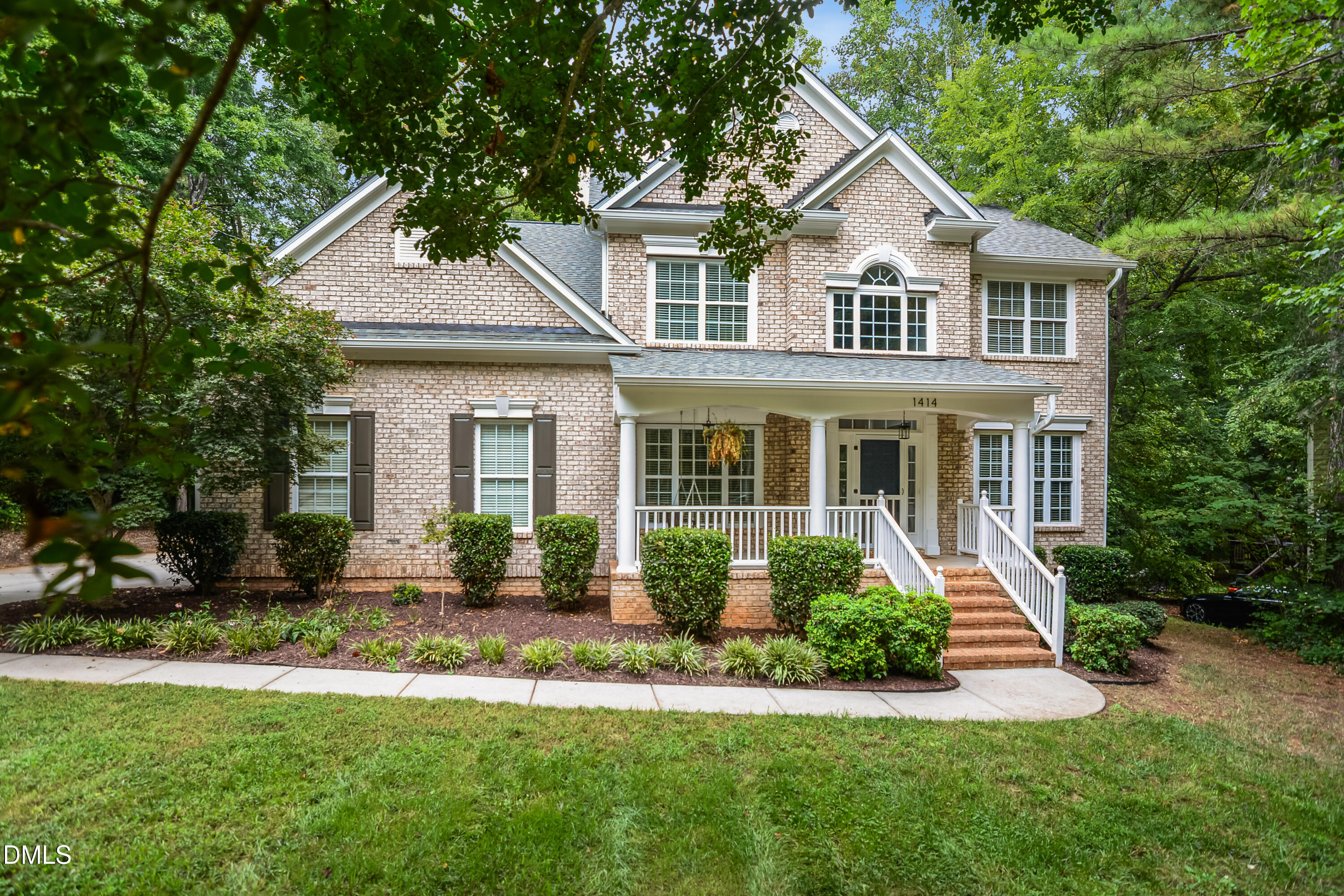 1414 Starmont Drive Property Photo 1
