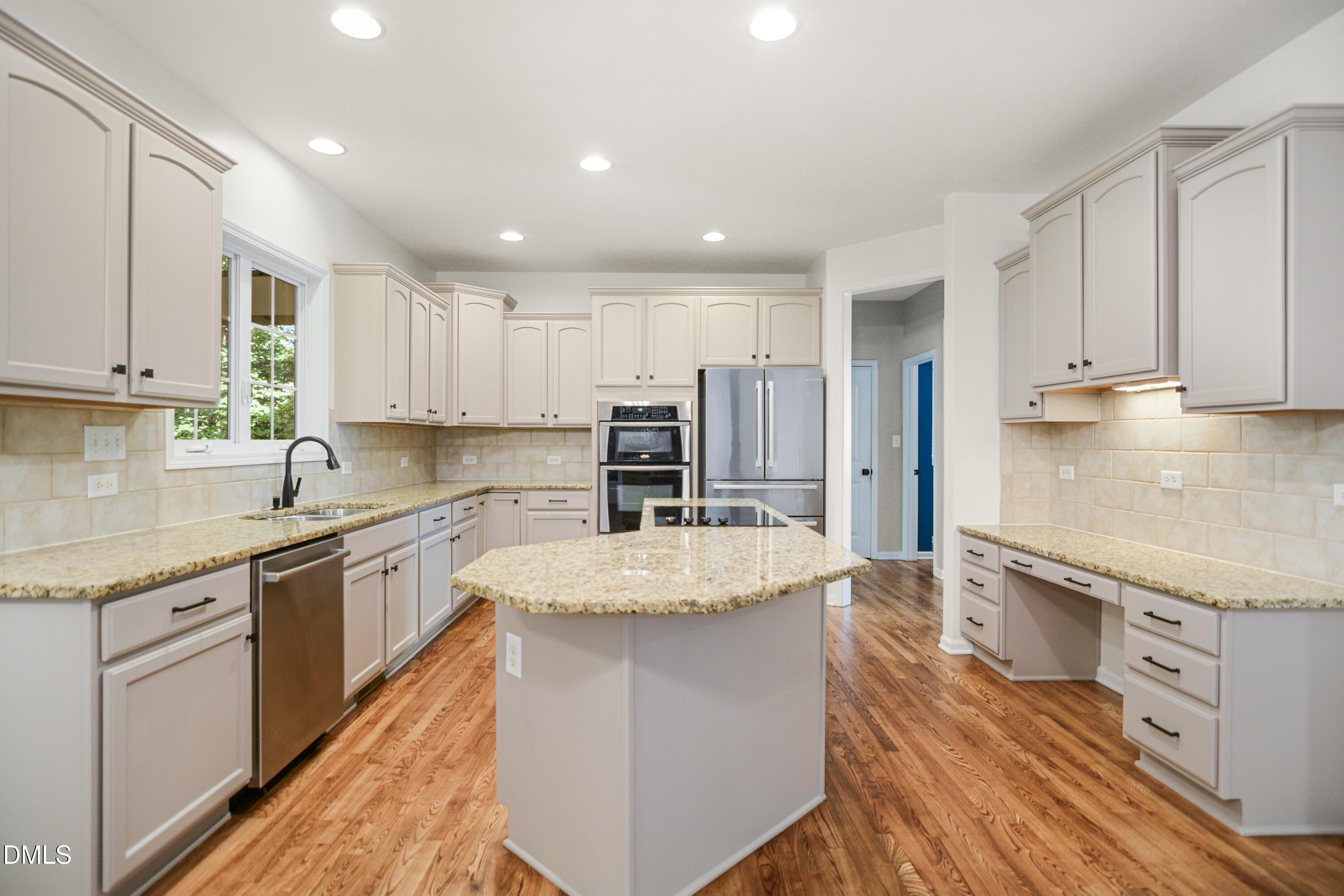 1414 Starmont Drive Property Photo 10