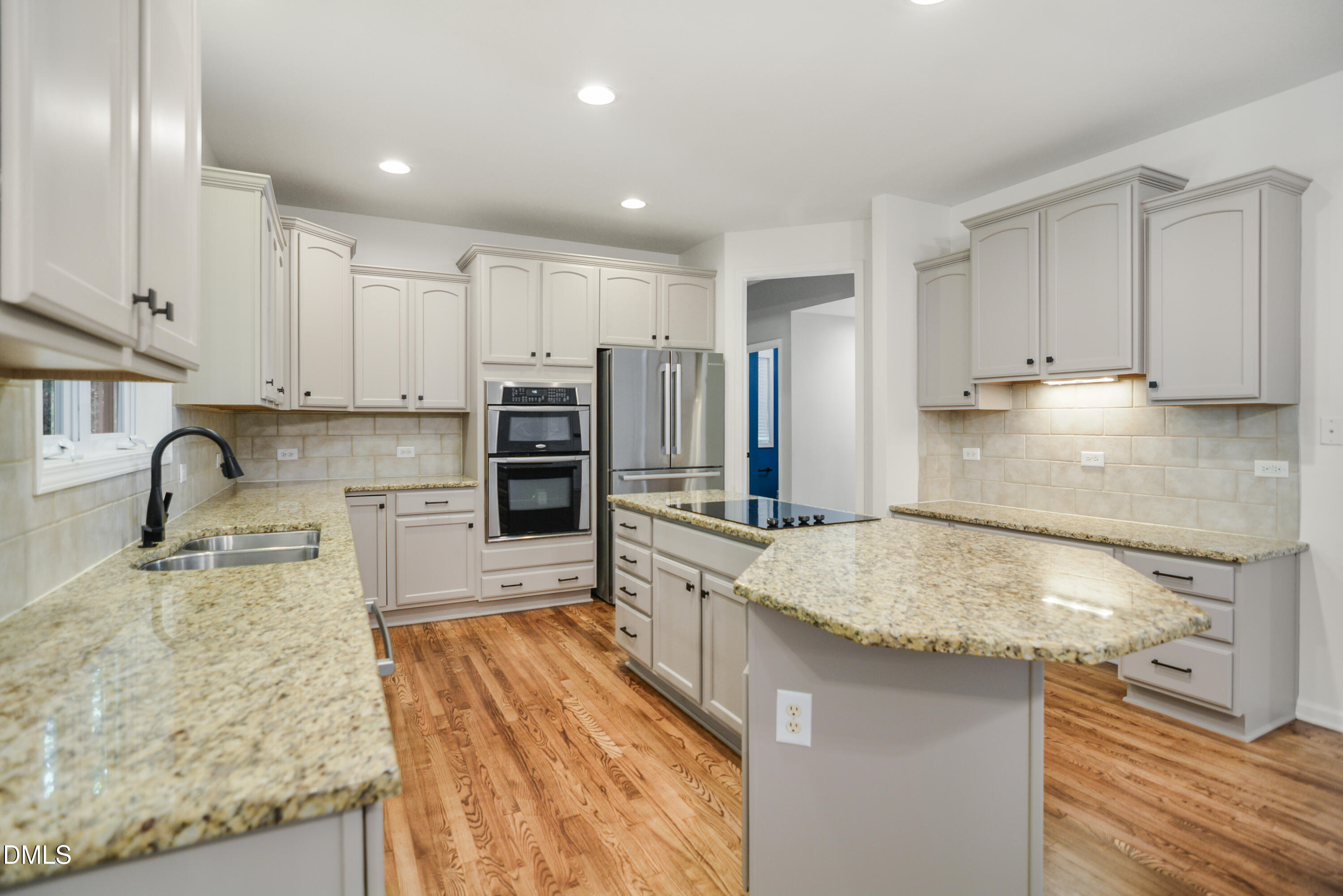 1414 Starmont Drive Property Photo 12