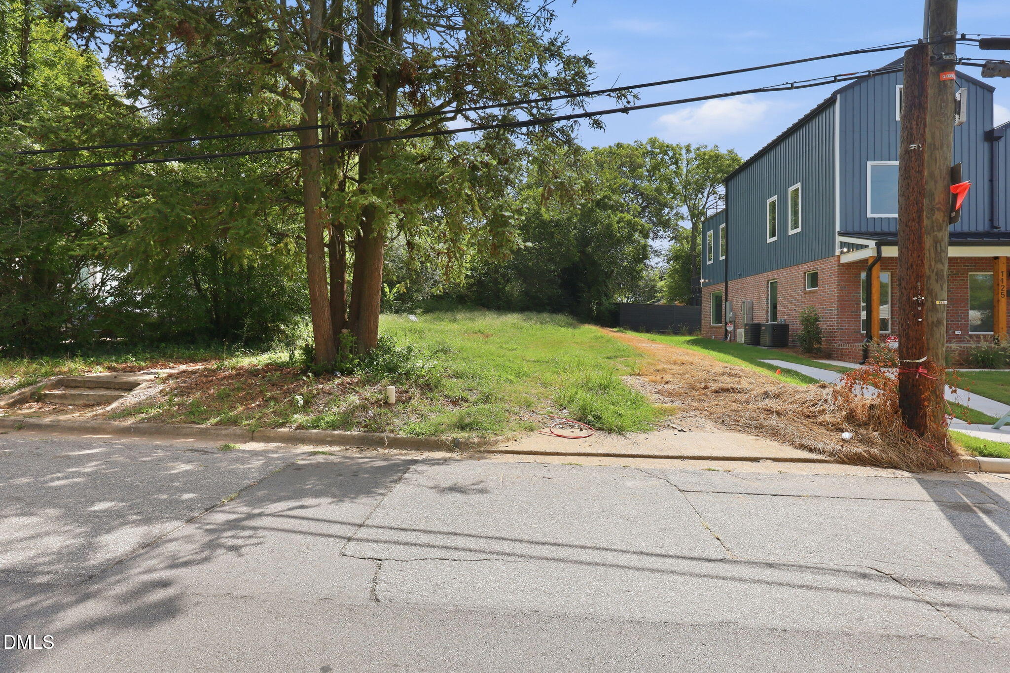 1121 S Bloodworth Street Property Photo 13