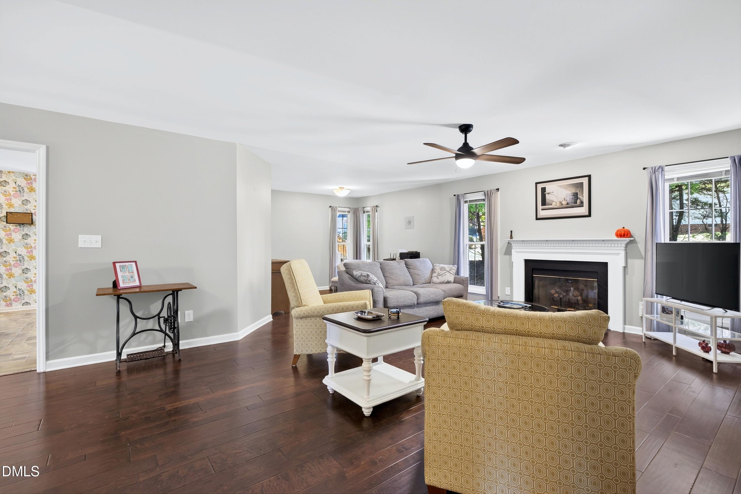 2312 Maplegreen Lane Property Photo 10