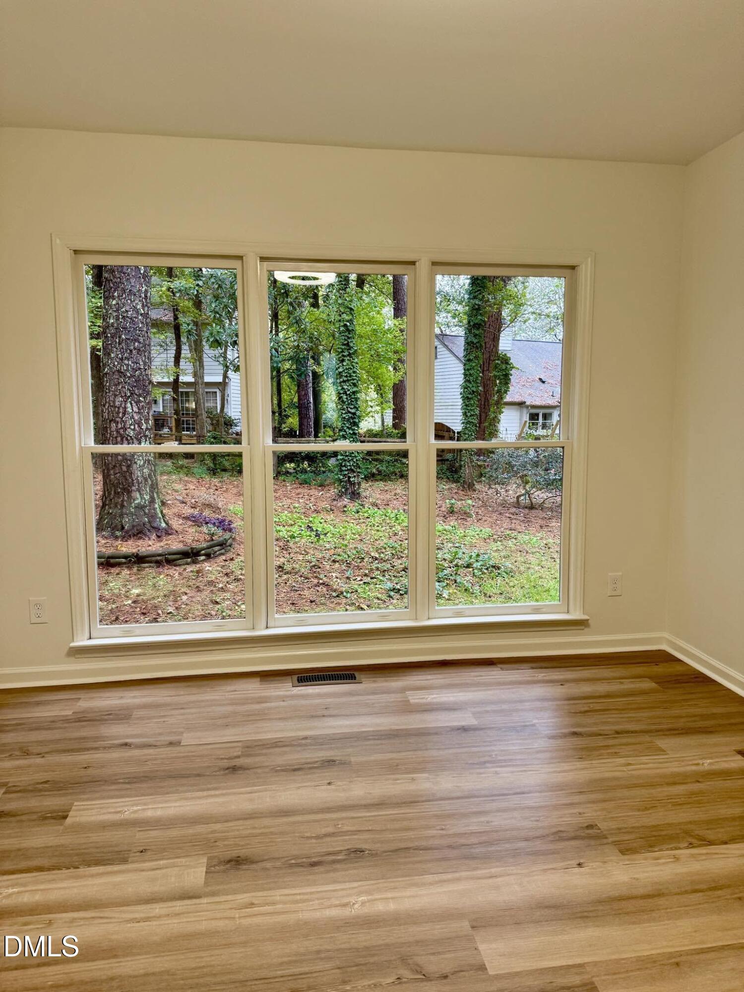 713 Beddingfield Drive Property Photo 5