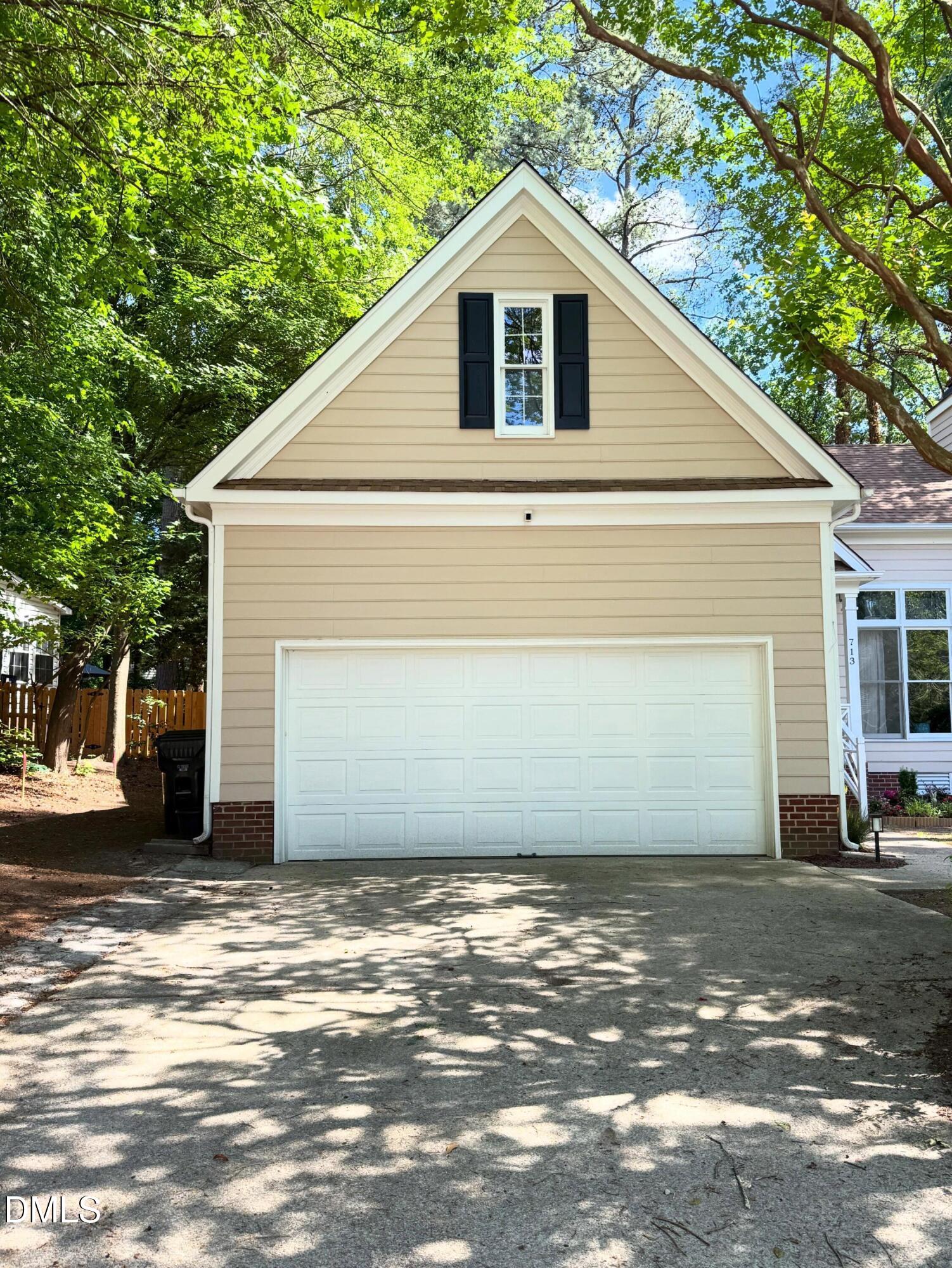 713 Beddingfield Drive Property Photo 13