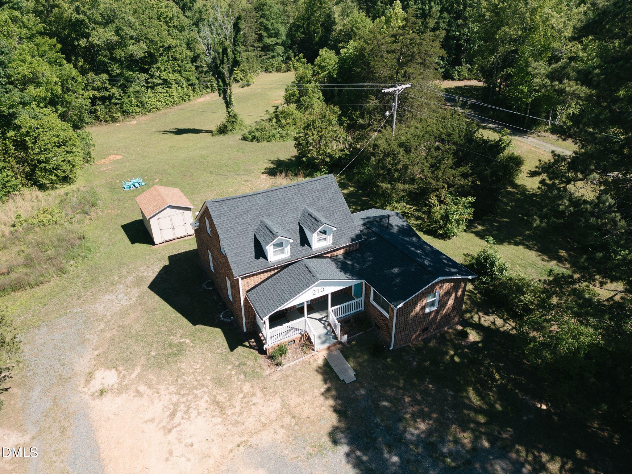 193 Grapevine Drive Property Photo 1