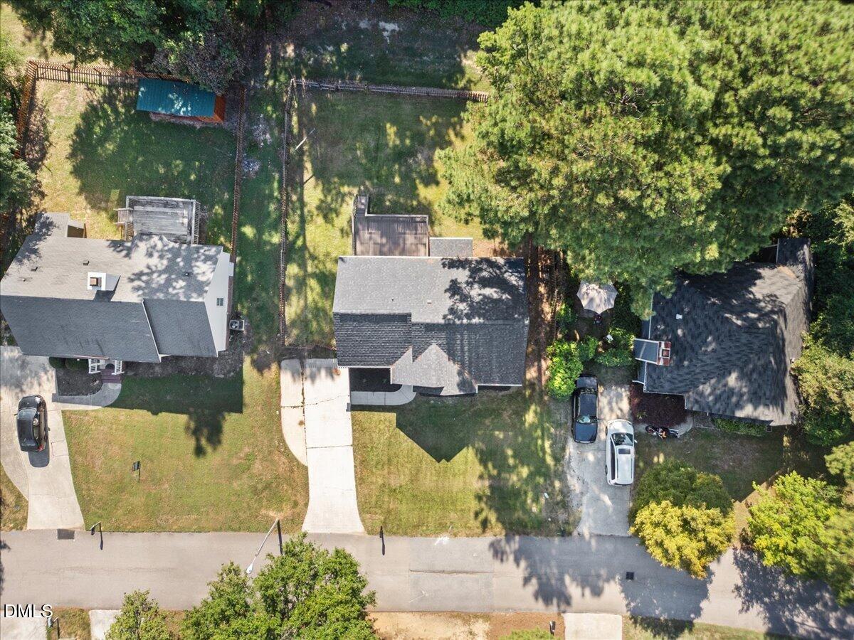 3613 Castlegate Drive Property Photo 6