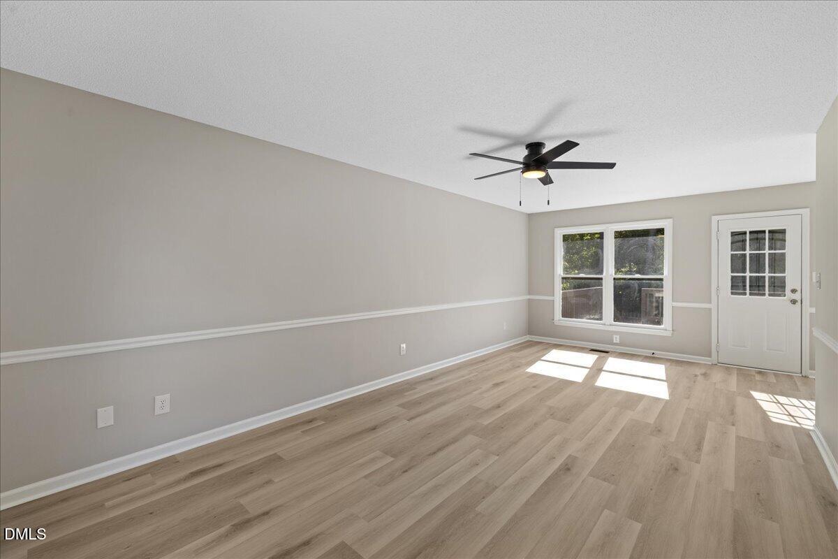 3613 Castlegate Drive Property Photo 8