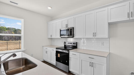 268 Saddle Mare Street Property Photo 7