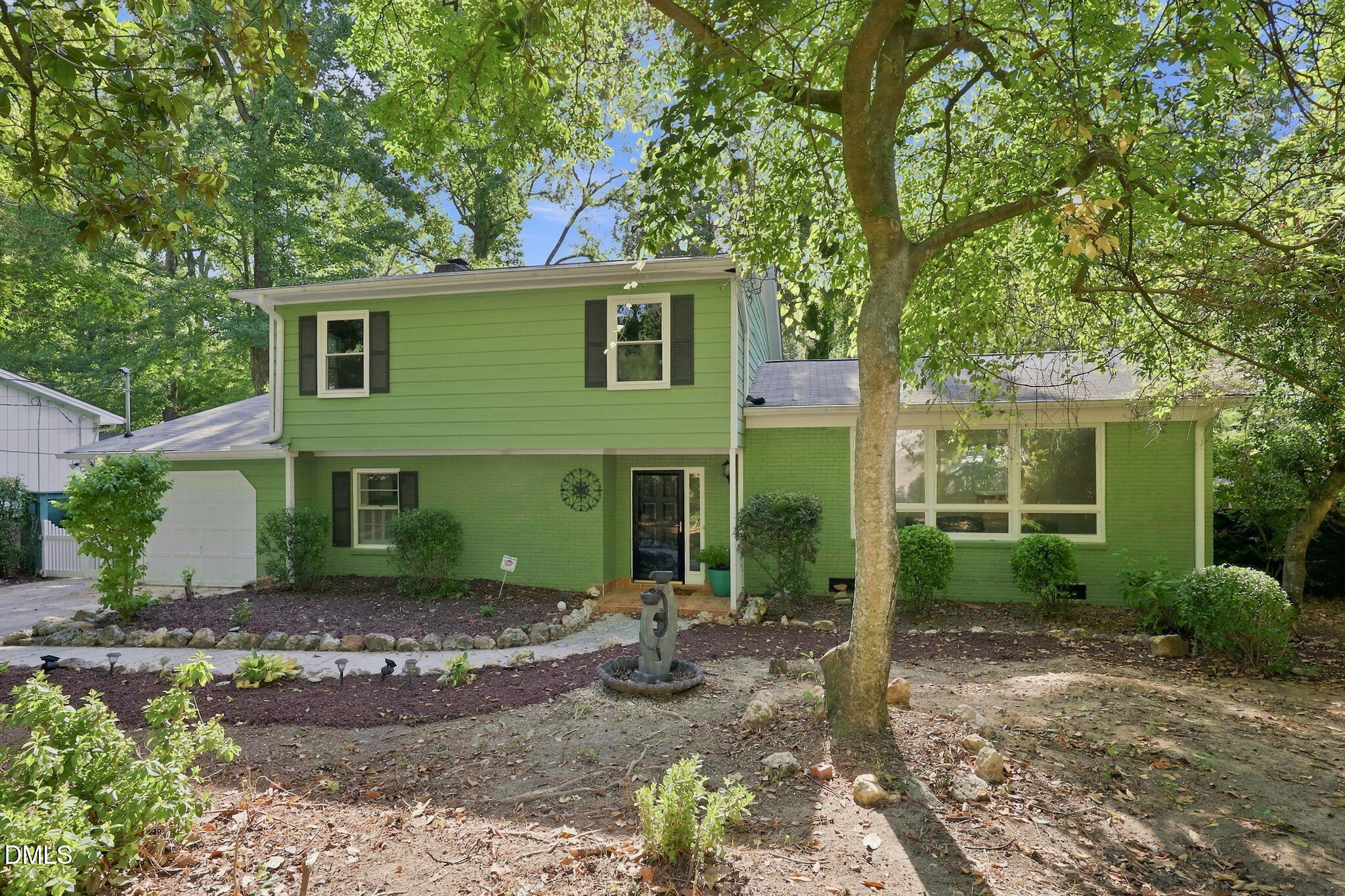 4904 Brookhurst Place Property Photo 1
