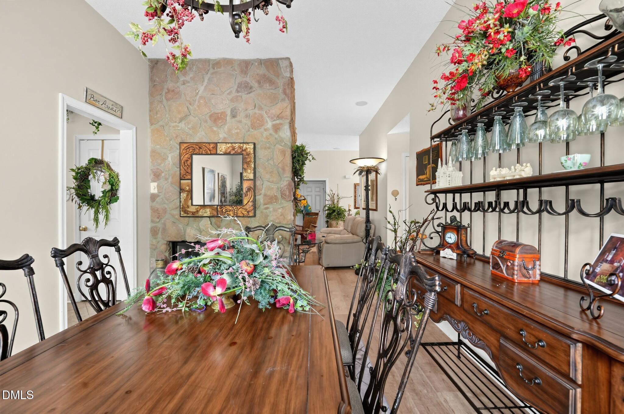 1325 Kendallwood Drive Property Photo 11