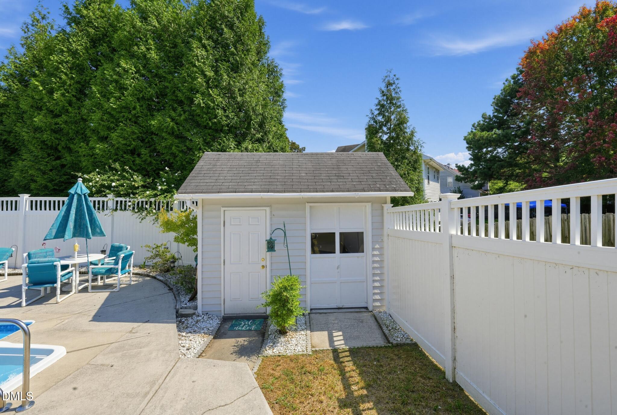 1325 Kendallwood Drive Property Photo 34
