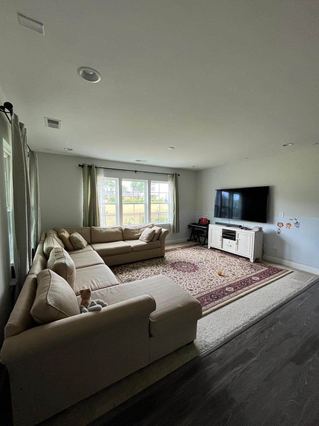 220 Baywind Drive Property Photo 10