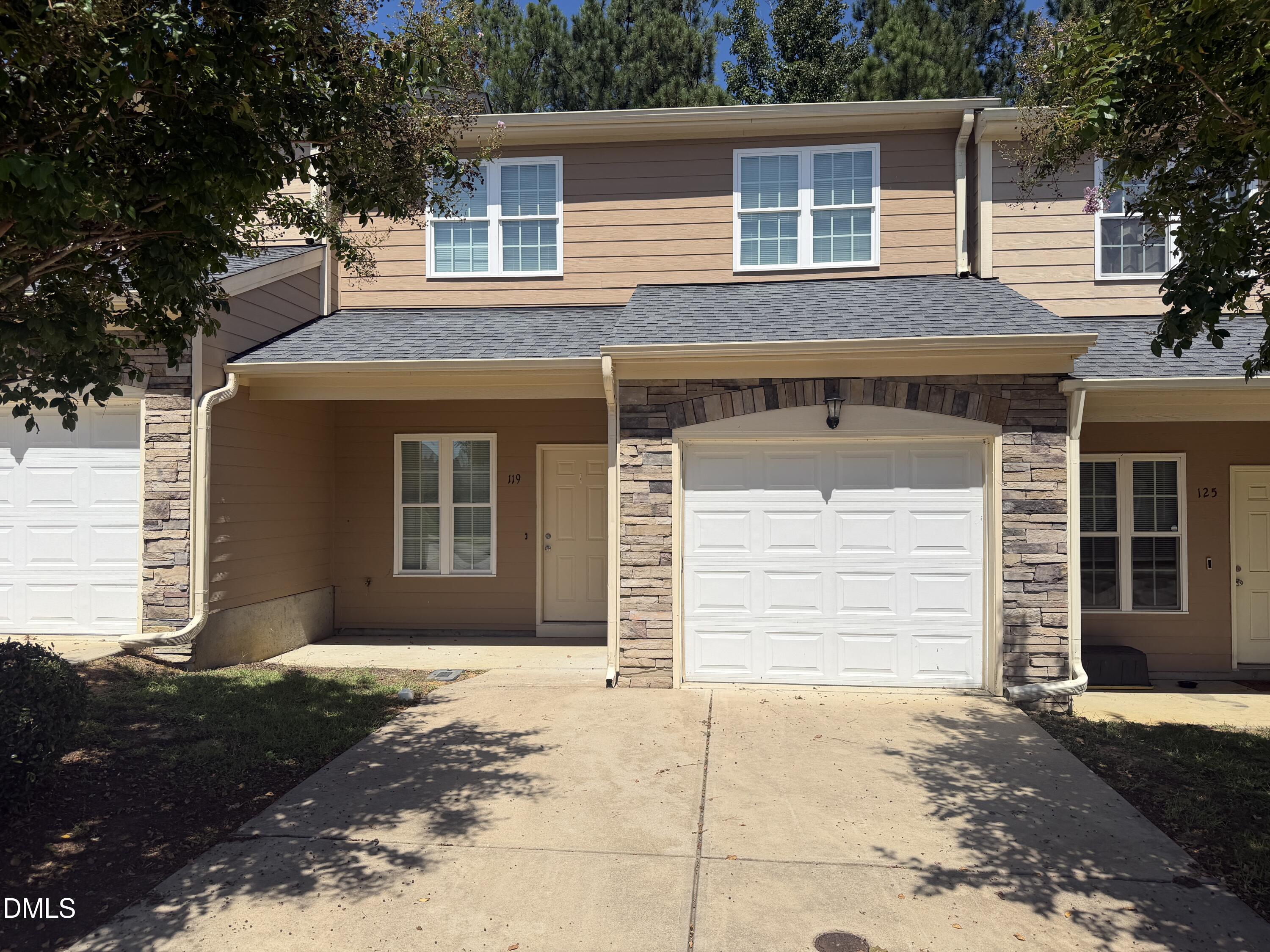 119 Beechleaf Court Property Photo 1