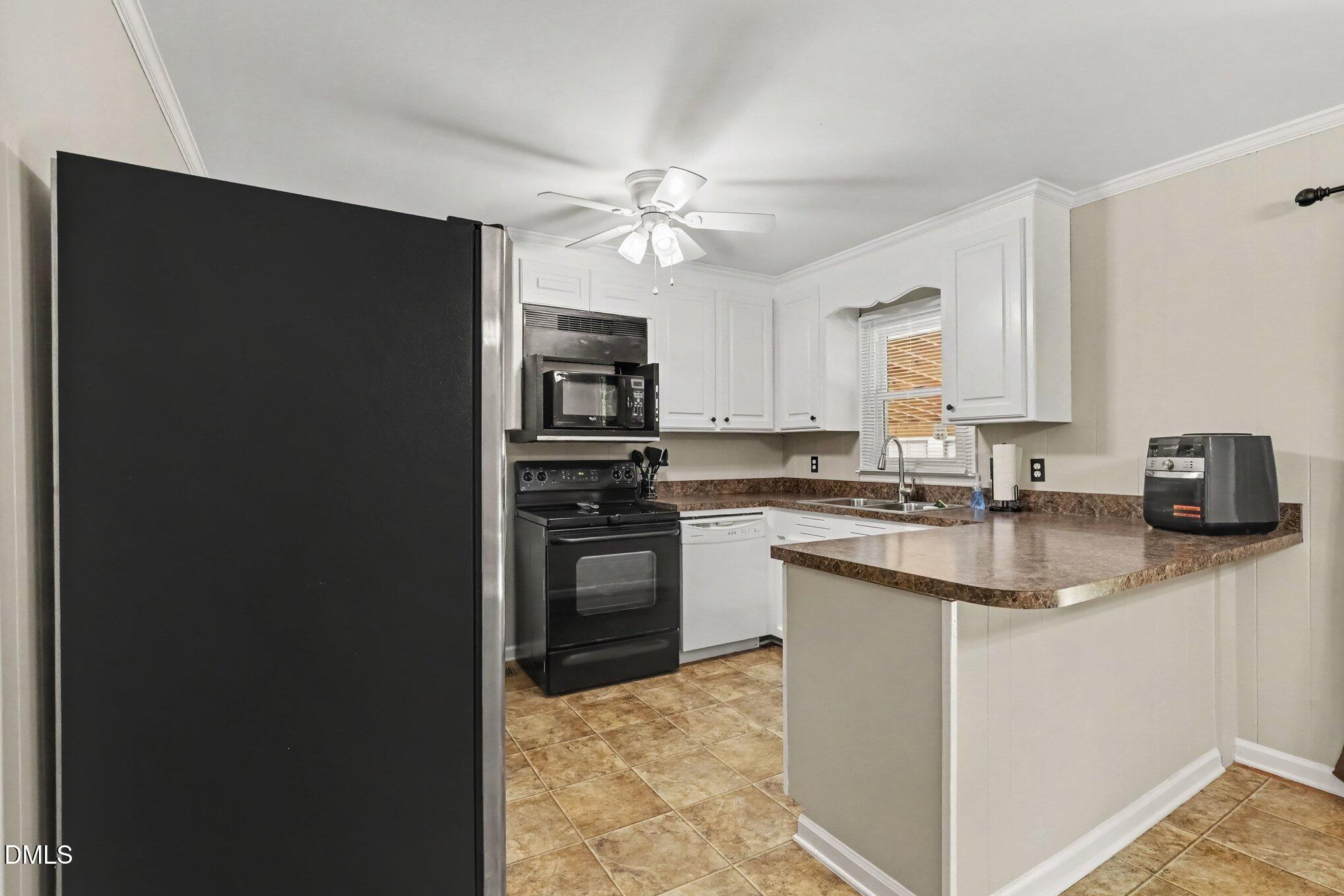 200 Paceville Road Property Photo 5