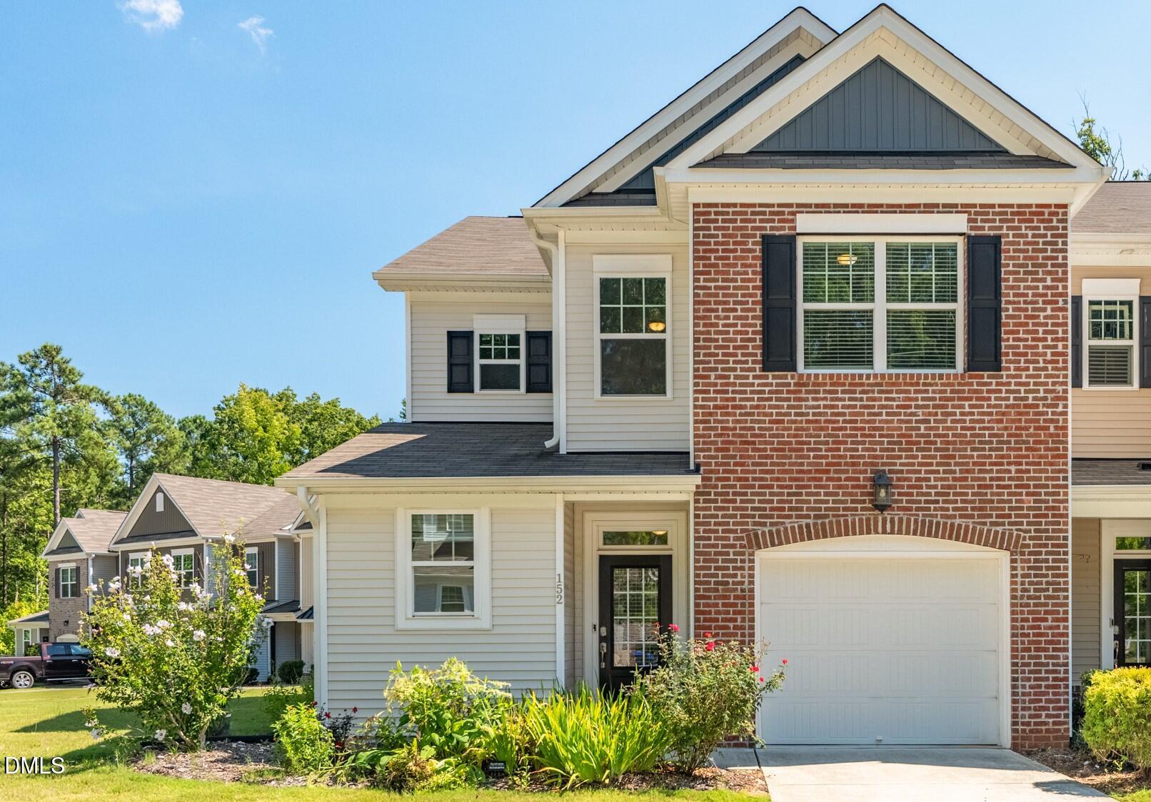 152 Walking Path Place Property Photo 1