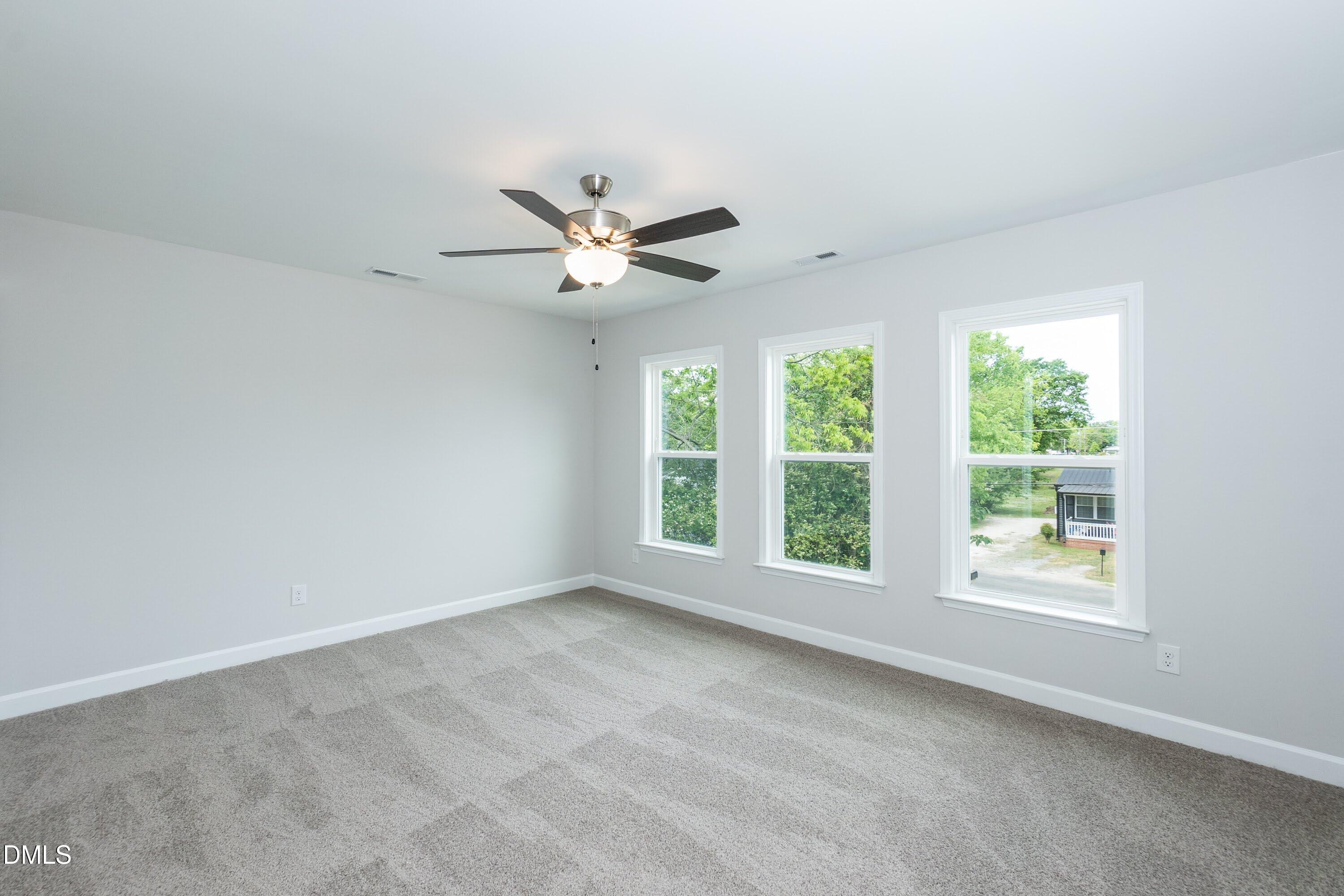 807 E Harnett Street Property Photo 7