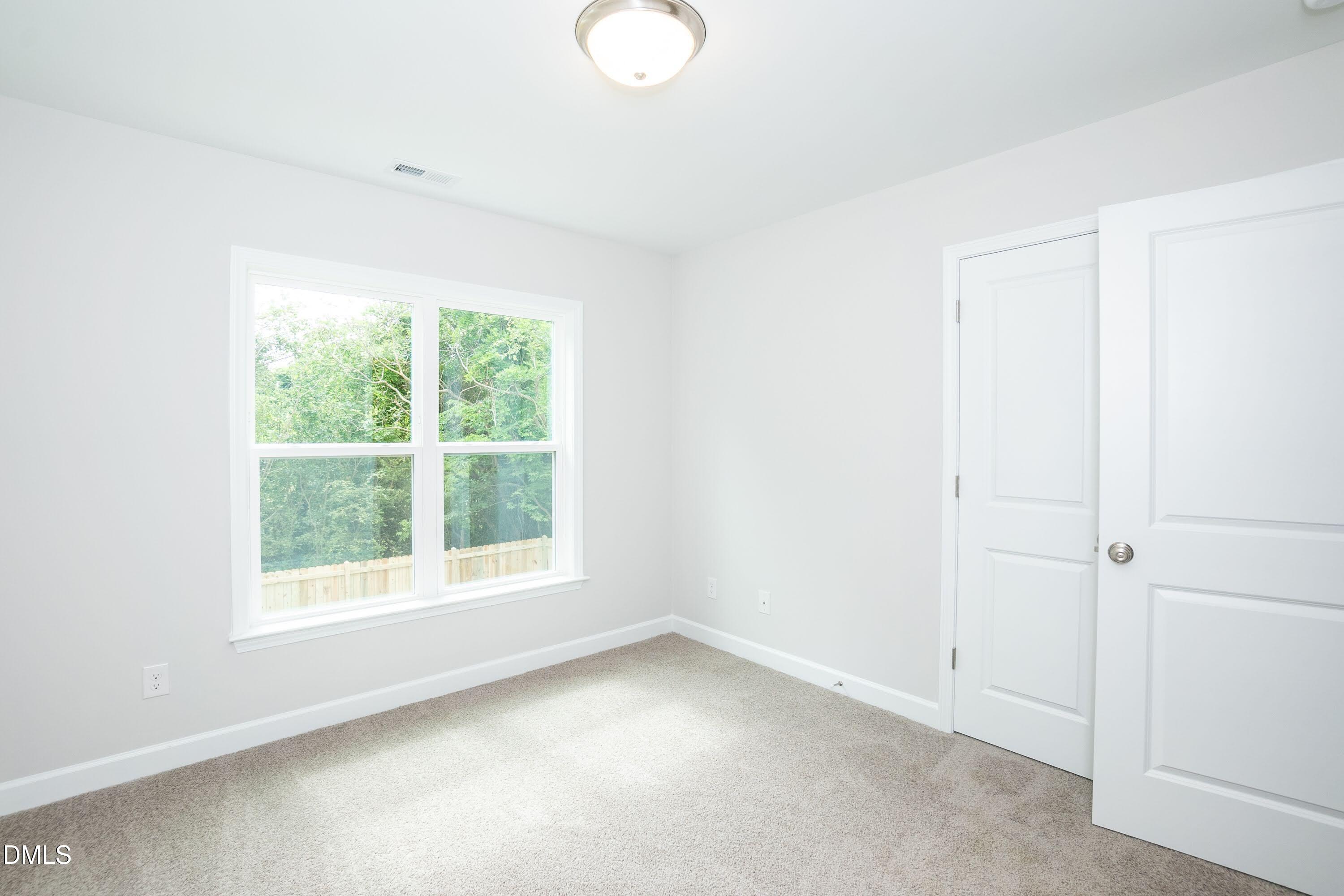 807 E Harnett Street Property Photo 9