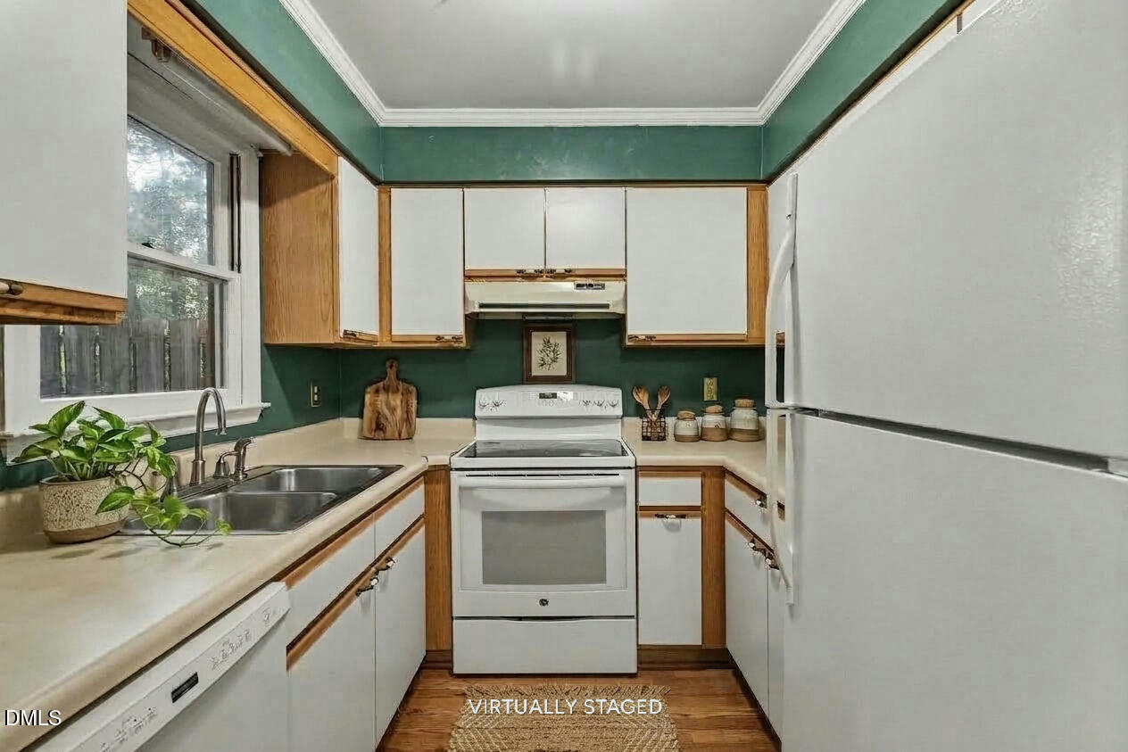 5617 Hamstead Crossing Property Photo 8