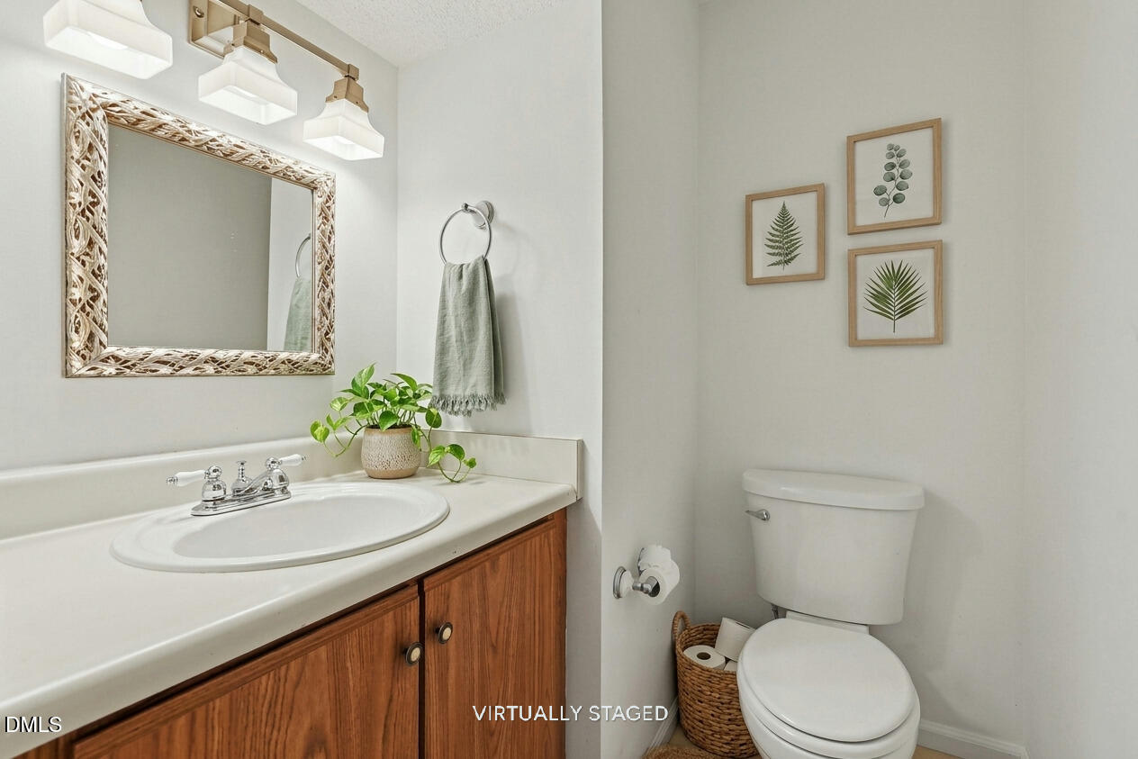 5617 Hamstead Crossing Property Photo 10