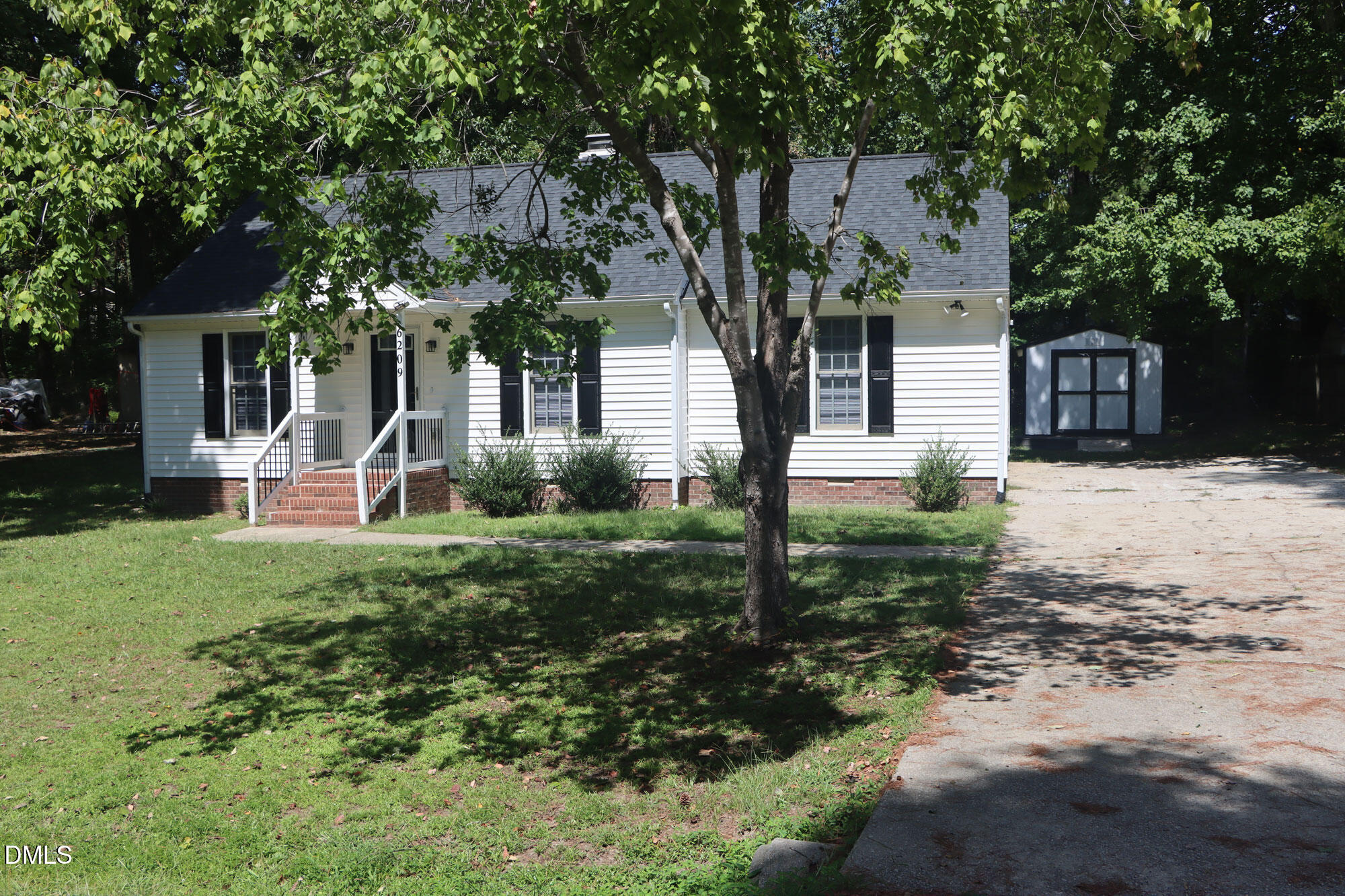 6209 River Landings Drive Property Photo 2