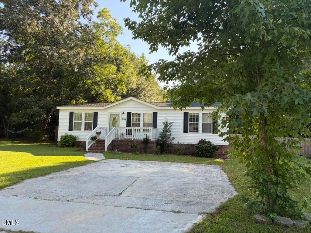 12581 South Street Property Photo 1