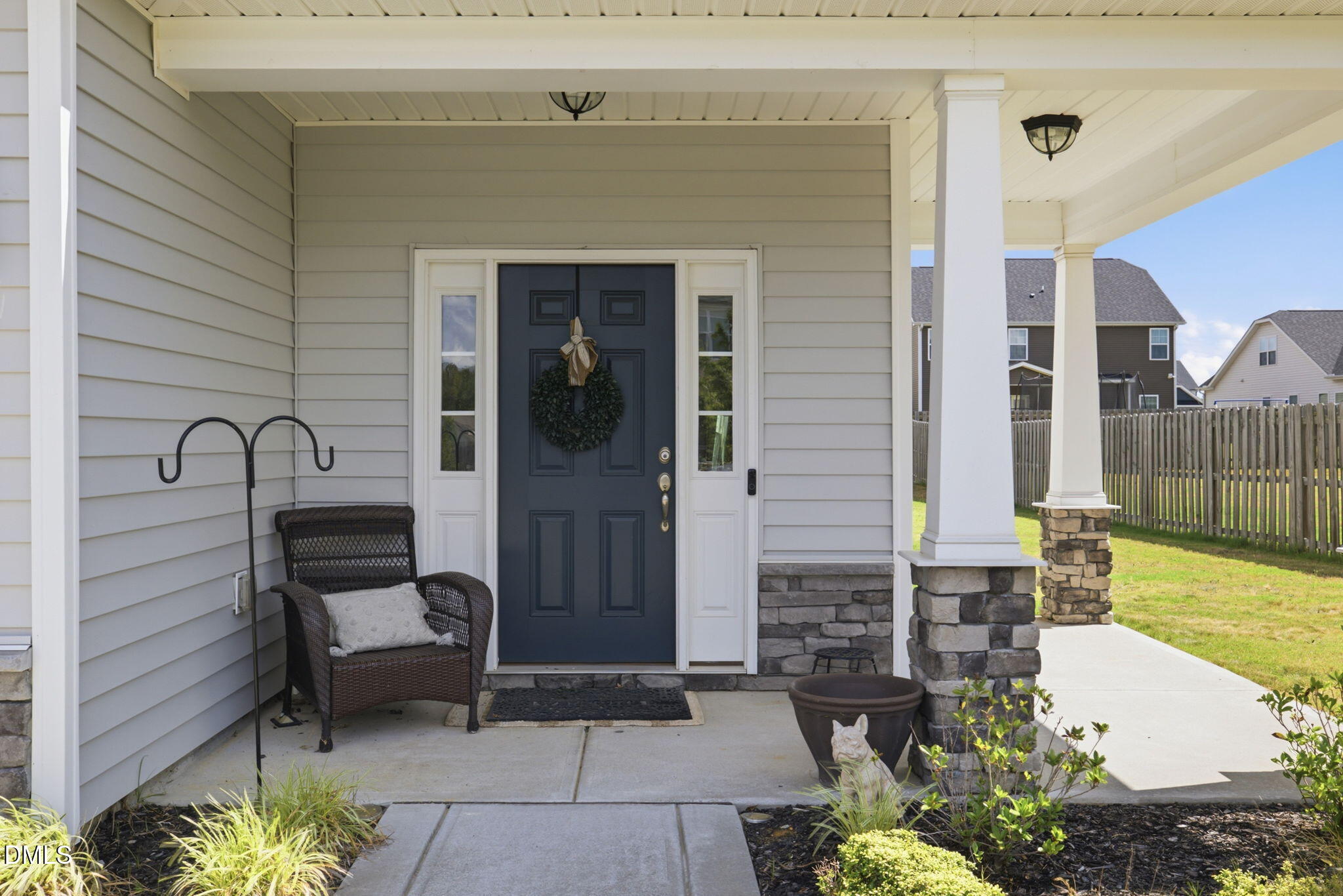 469 National Drive Property Photo 2
