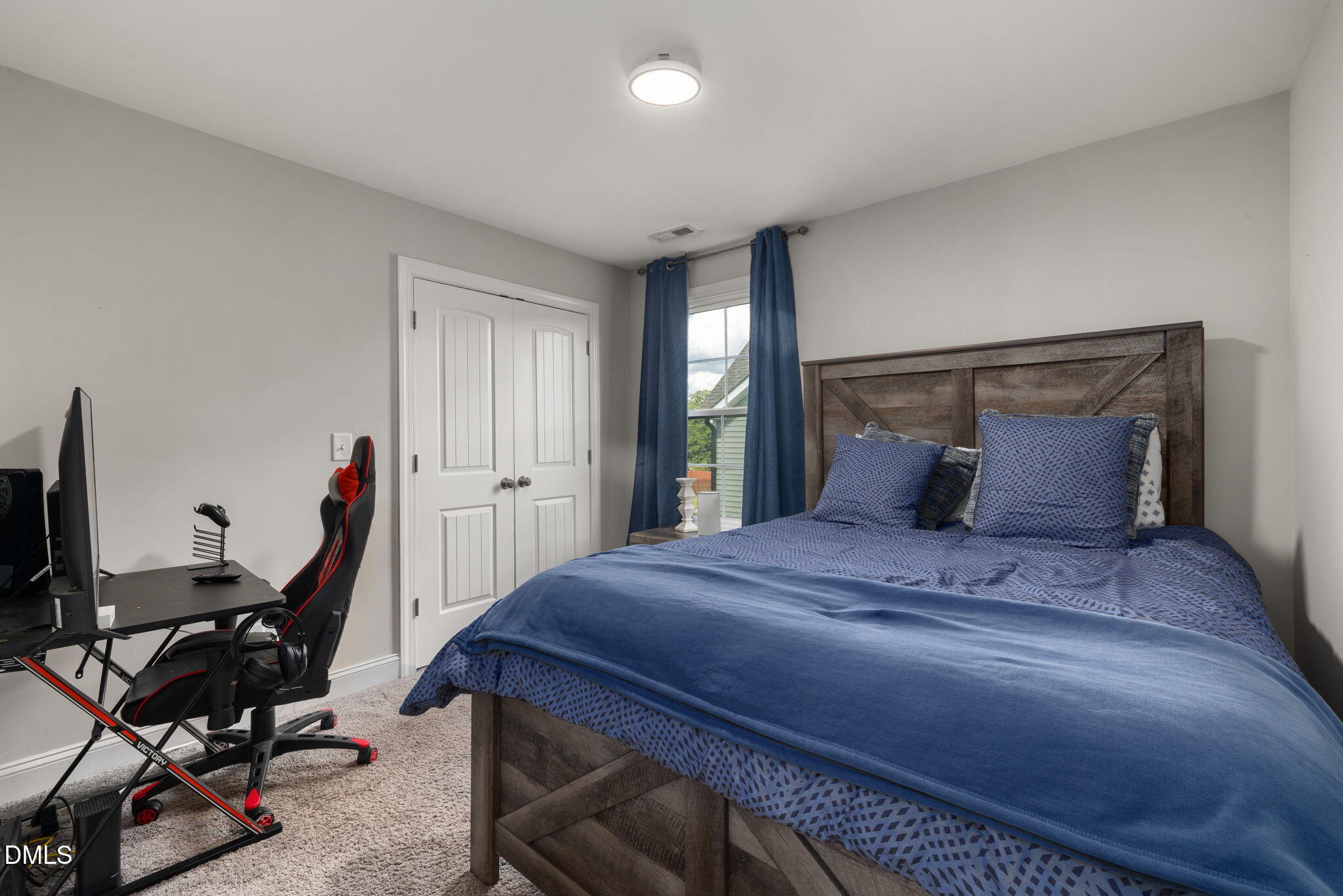 469 National Drive Property Photo 11