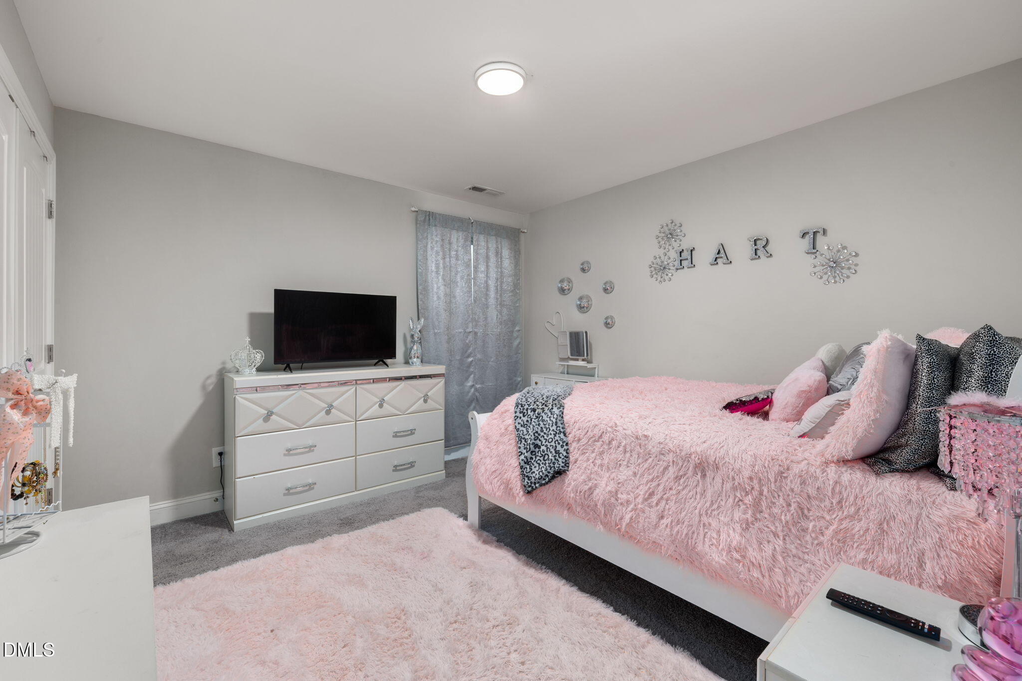 469 National Drive Property Photo 13