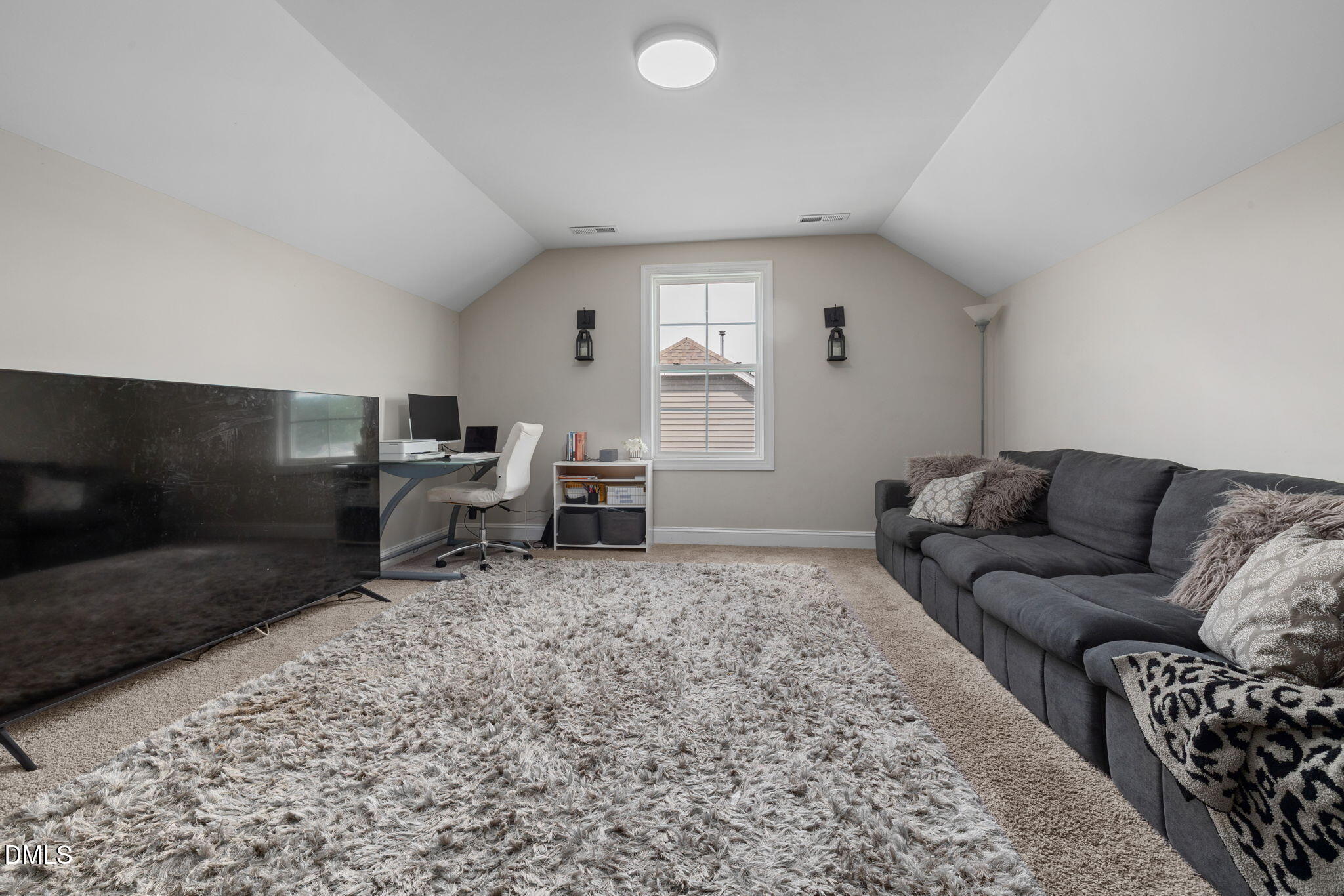 469 National Drive Property Photo 22