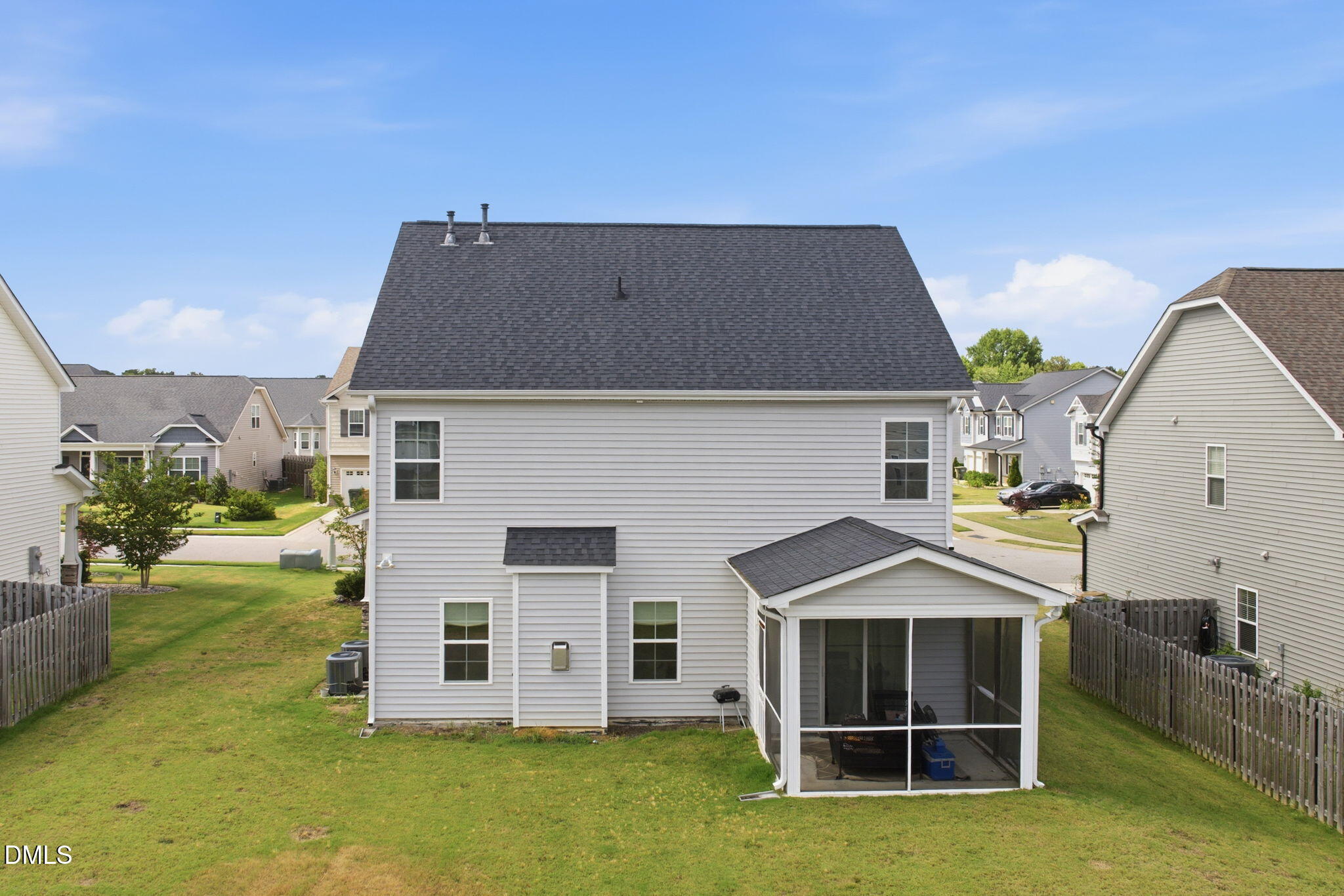 469 National Drive Property Photo 23