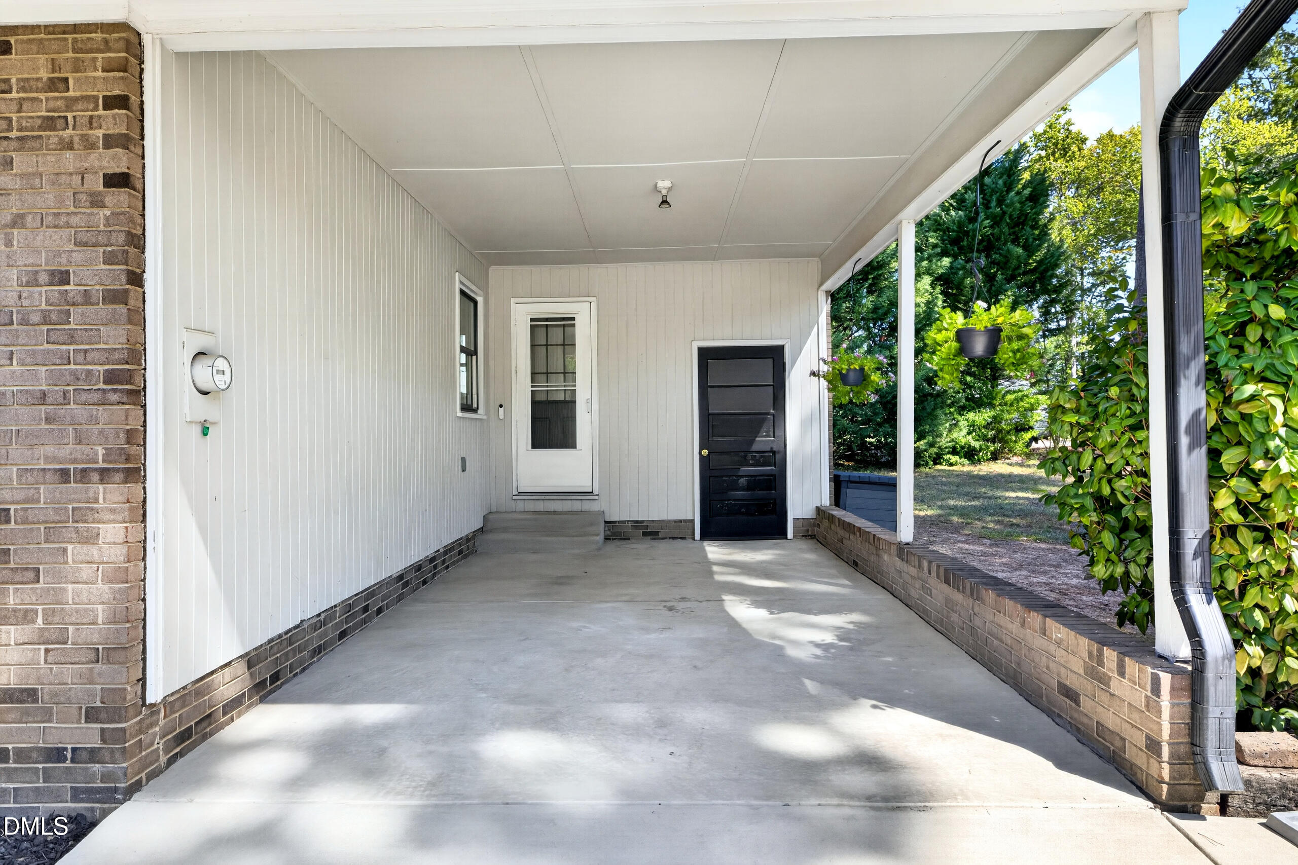 1403 Maple Avenue Property Photo 6