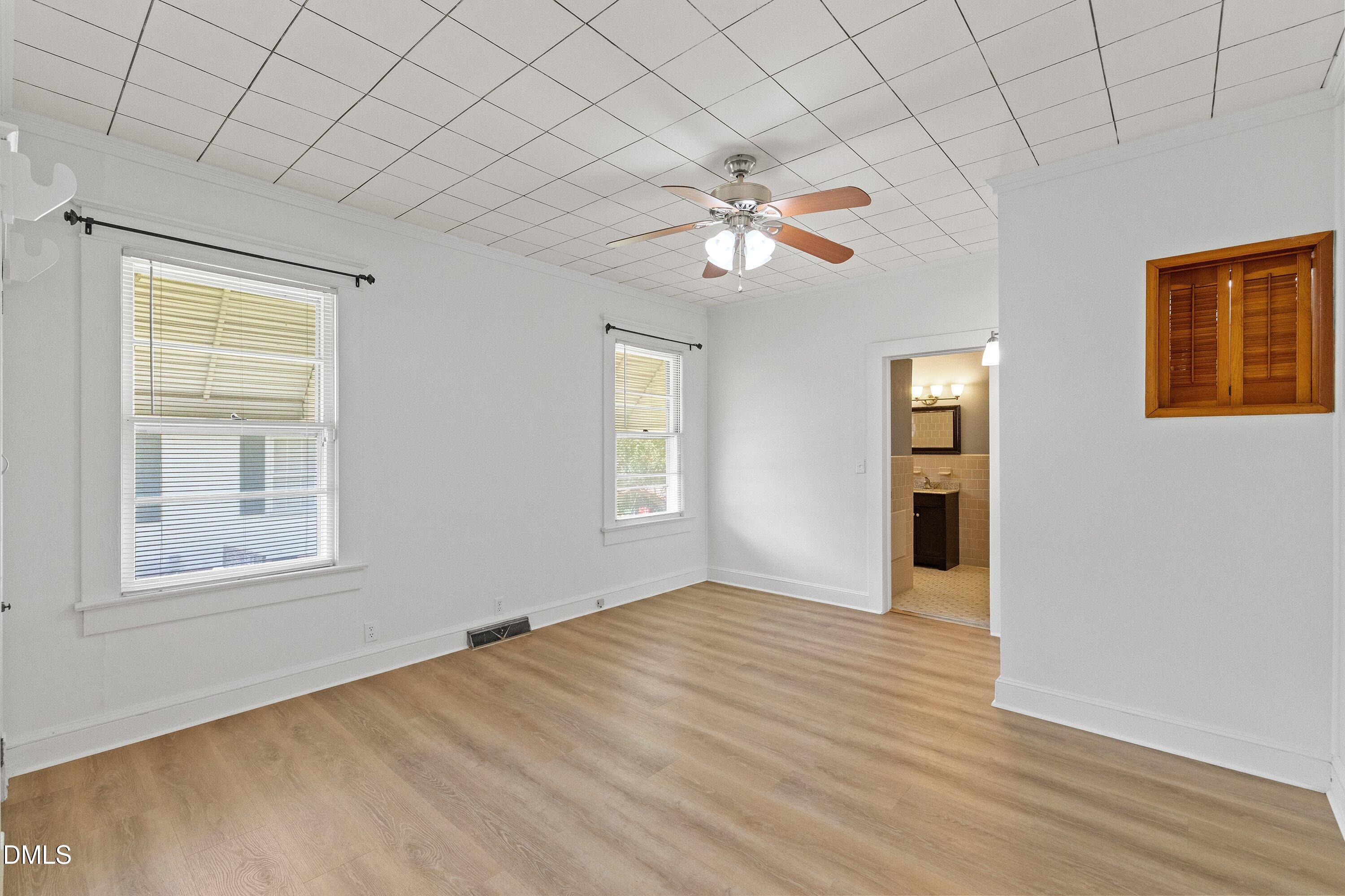 302 W E Street Property Photo 12