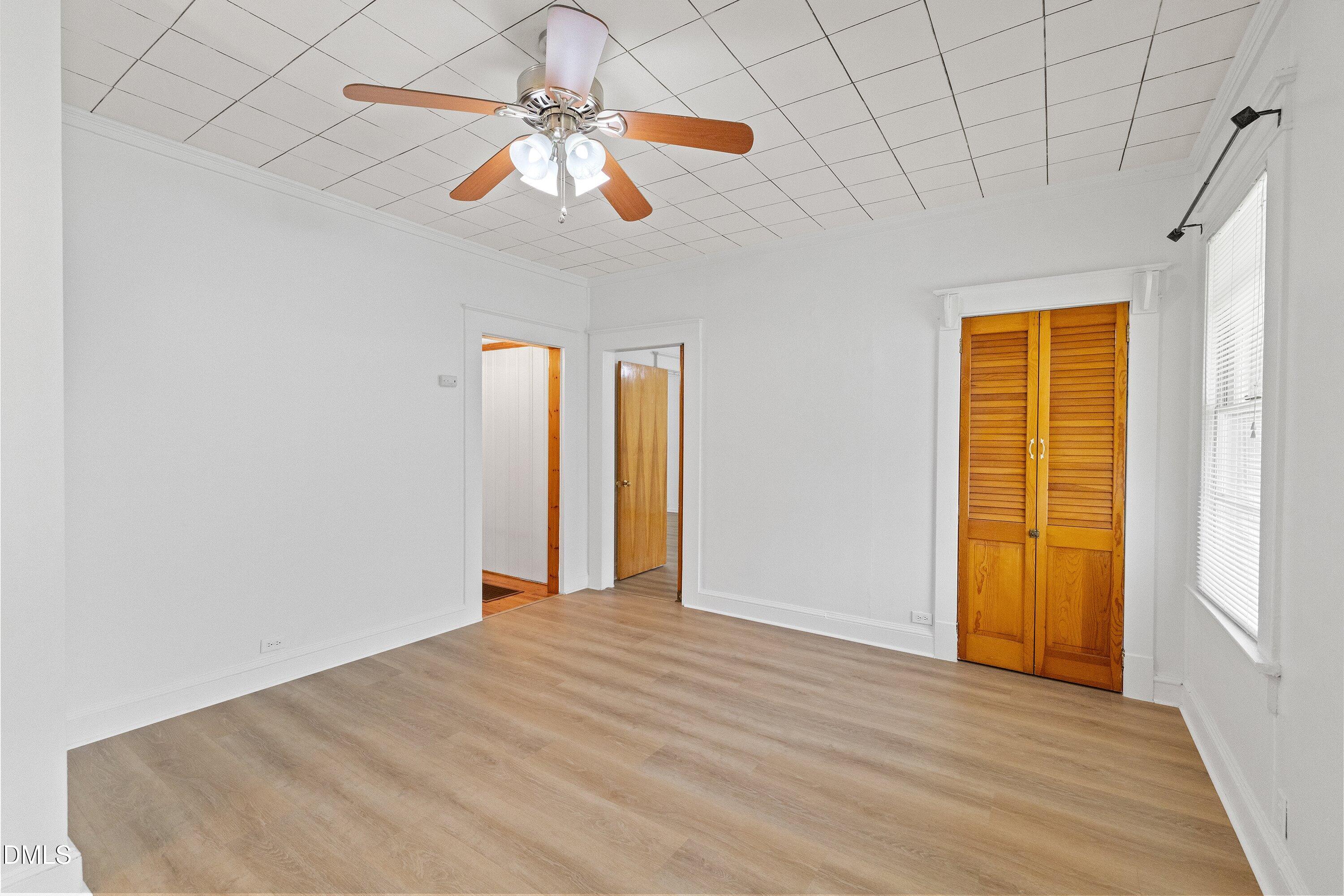 302 W E Street Property Photo 14