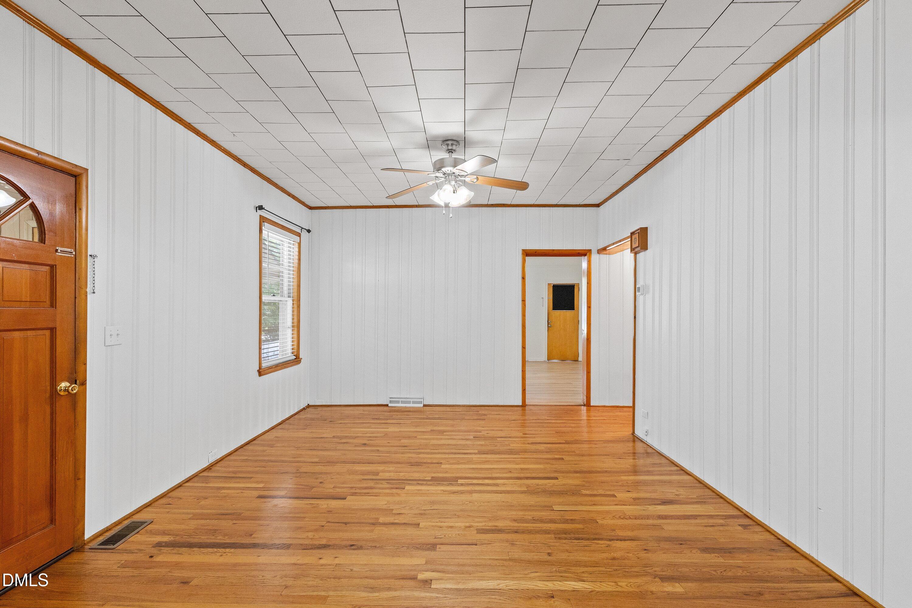 302 W E Street Property Photo 22