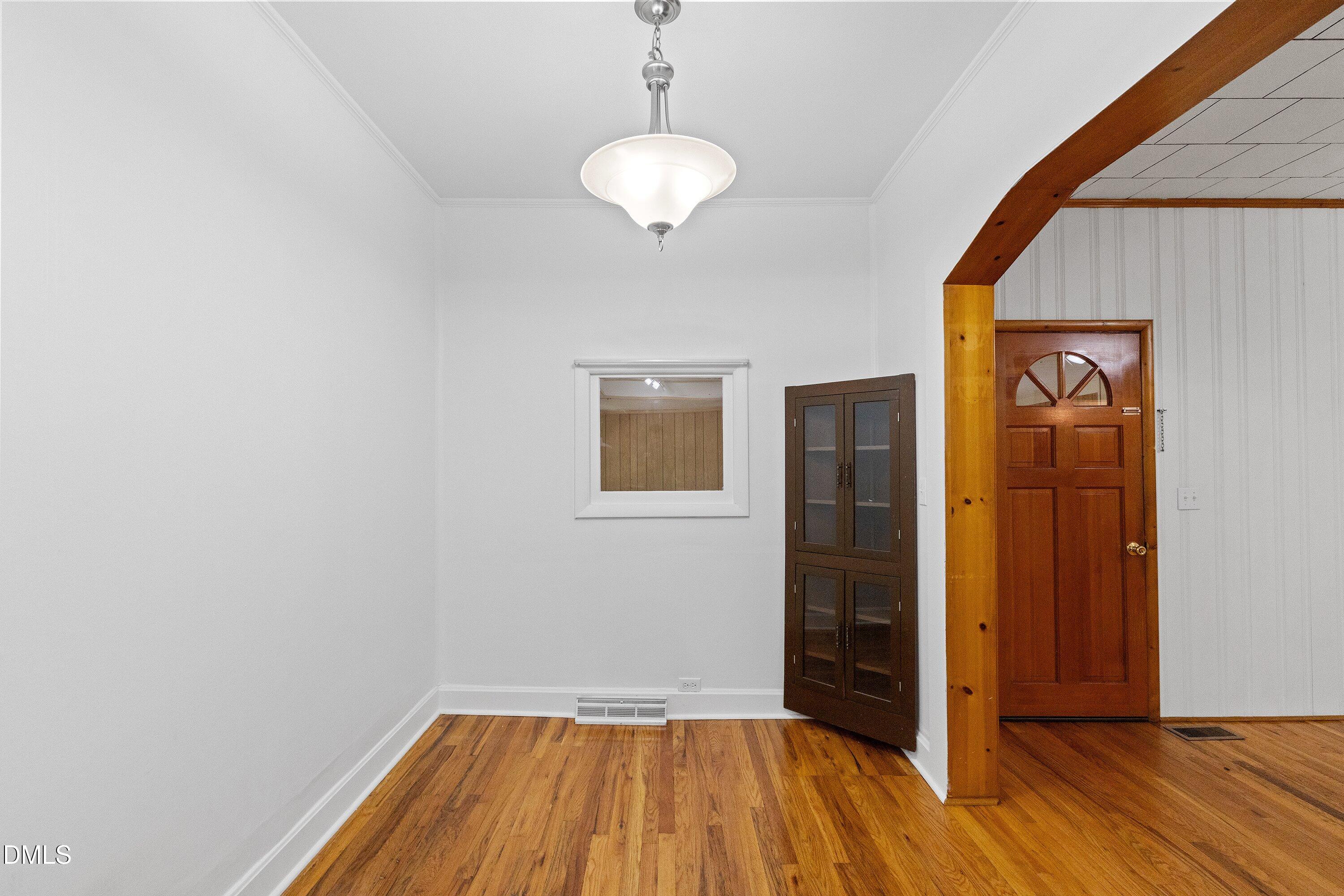 302 W E Street Property Photo 23