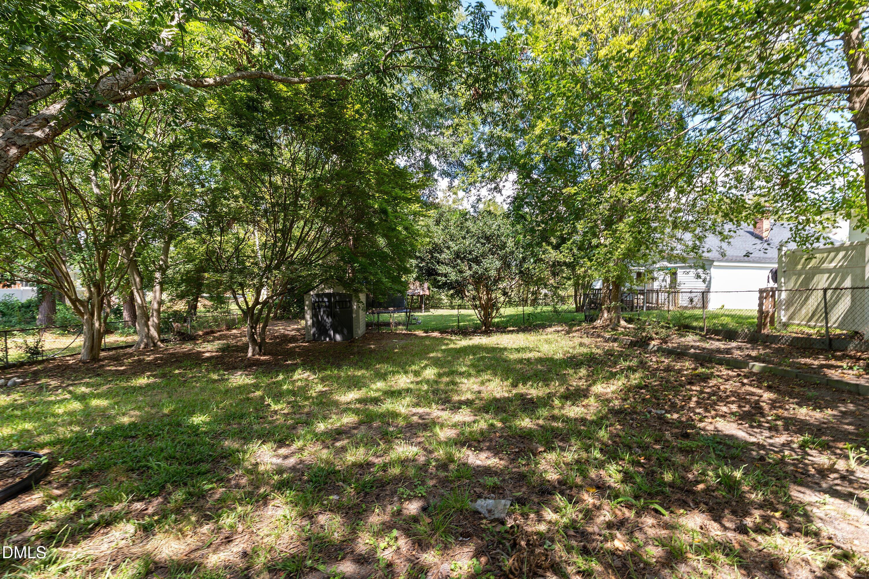 302 W E Street Property Photo 35