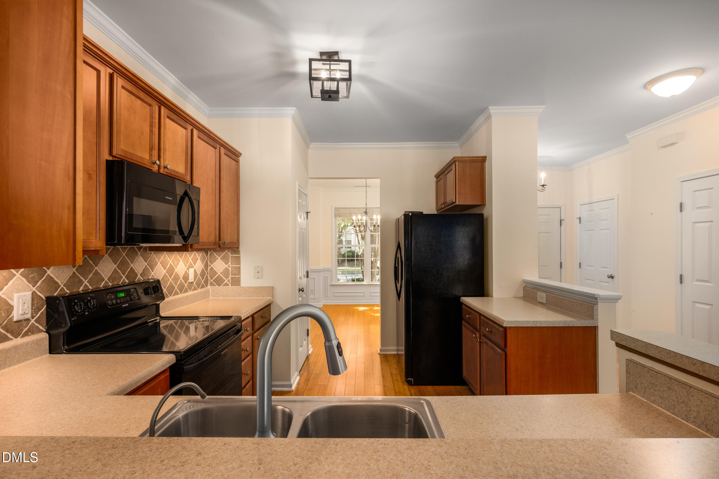 306 Danbury Court Property Photo 7