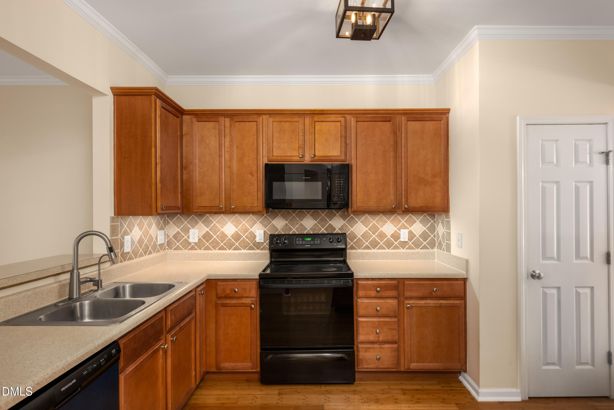 306 Danbury Court Property Photo 8