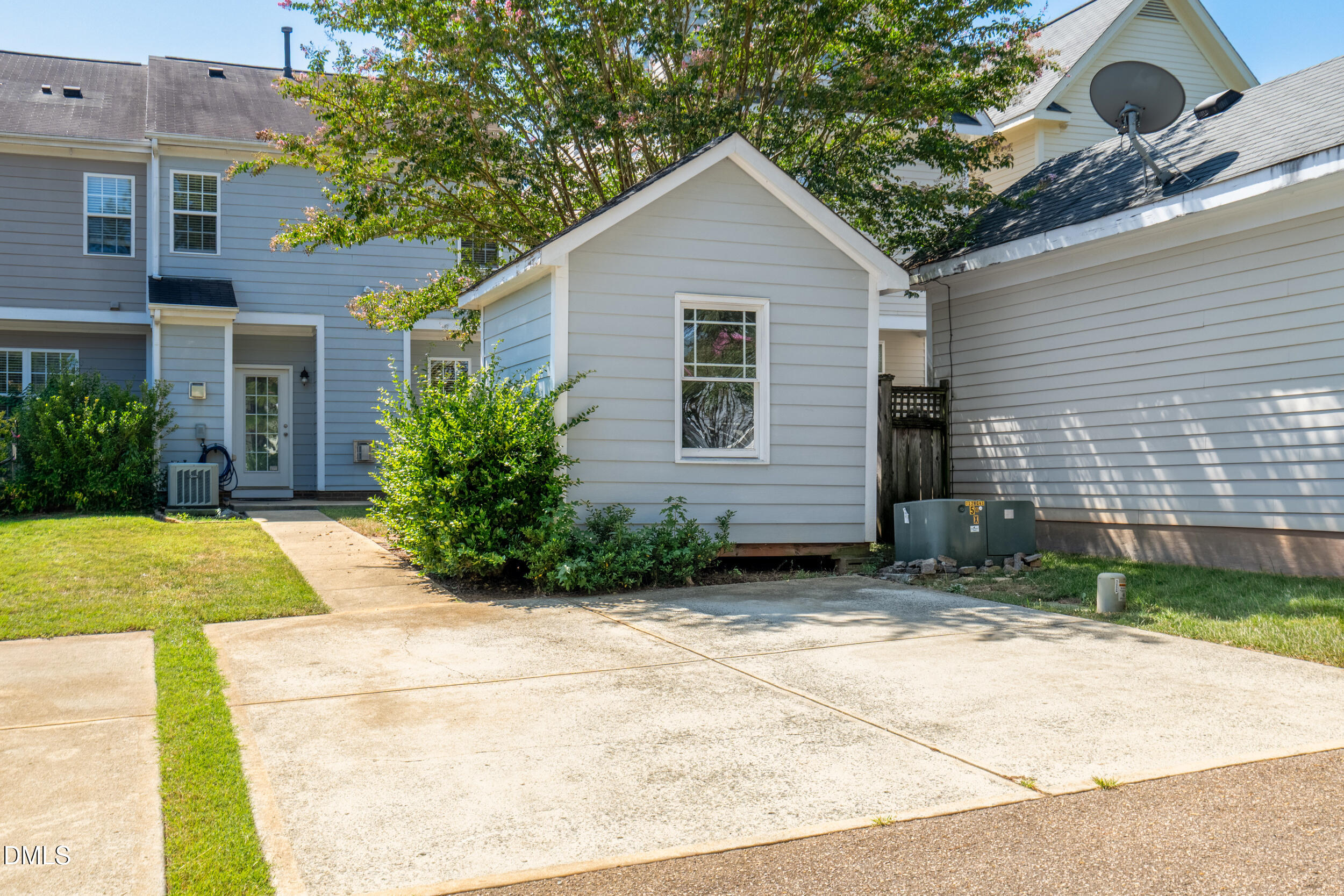 306 Danbury Court Property Photo 25