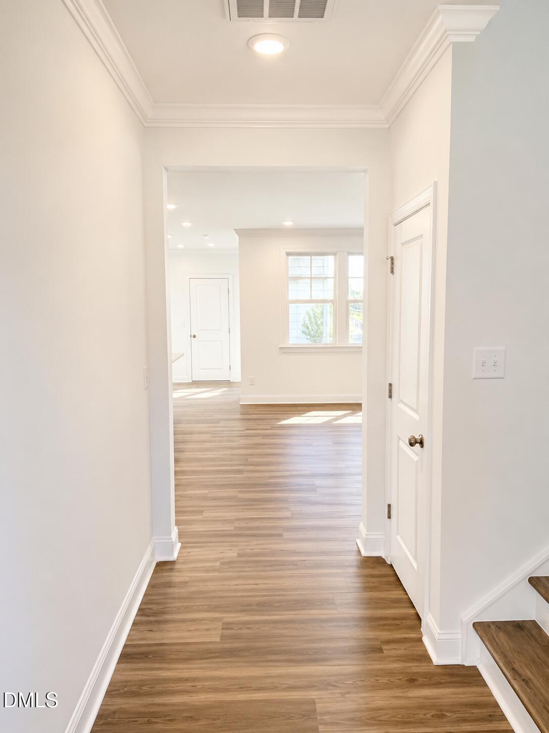 1565 Goldfinch Perch Lane Property Photo 4