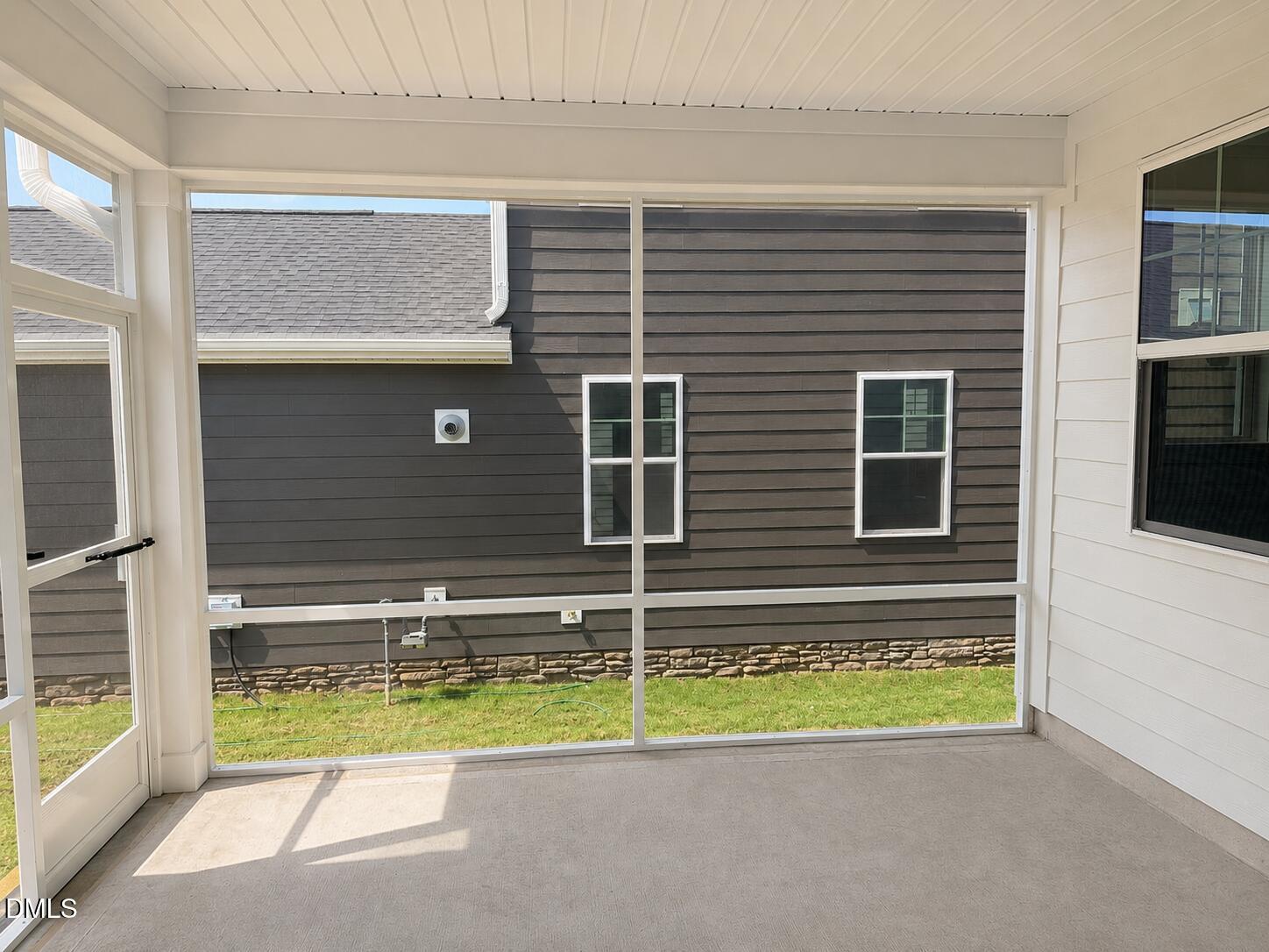 1565 Goldfinch Perch Lane Property Photo 29