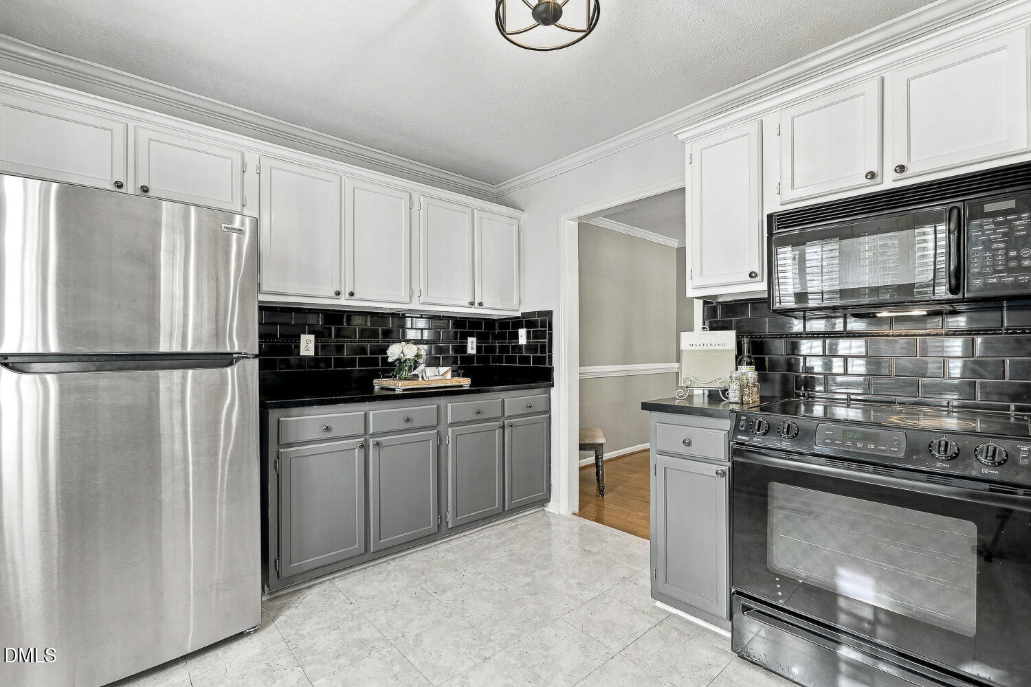 6520 Hearthstone Drive Property Photo 10