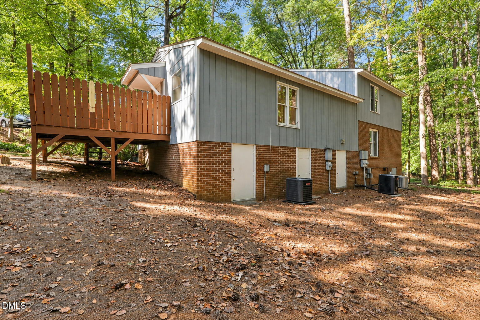 129 Carmichael Court Property Photo 15
