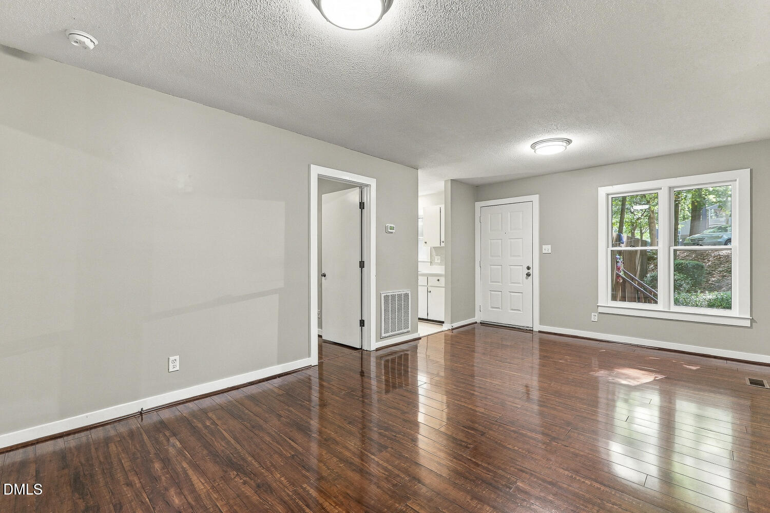 129 Carmichael Court Property Photo 16